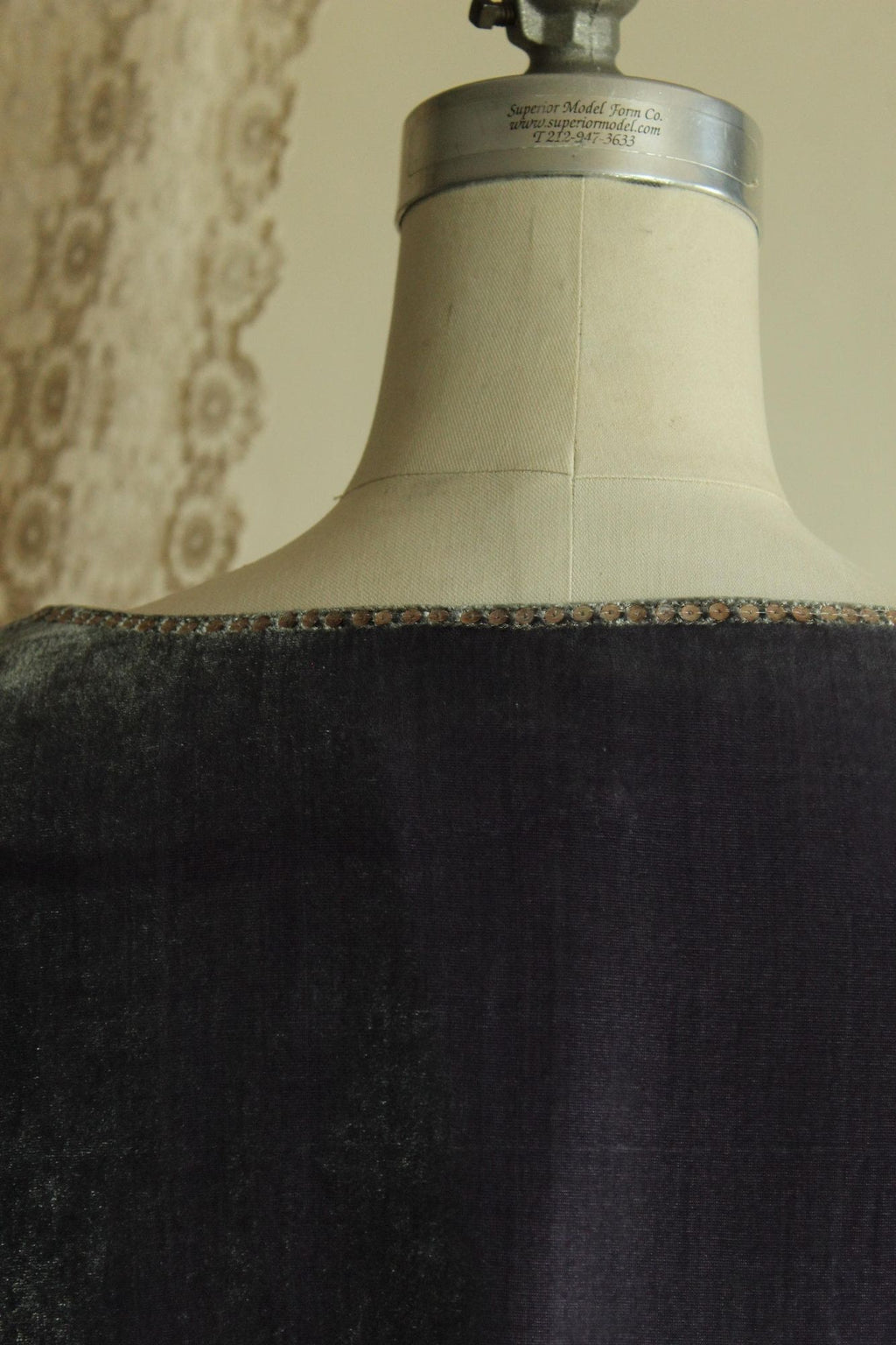 Vintage 1990s 2000s ECI Purple Velvet Bolero Shrug with Beading, Size Large