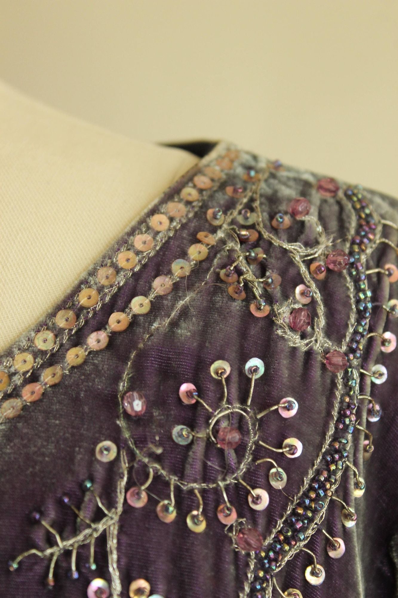 Vintage 1990s 2000s ECI Purple Velvet Bolero Shrug with Beading, Size Large
