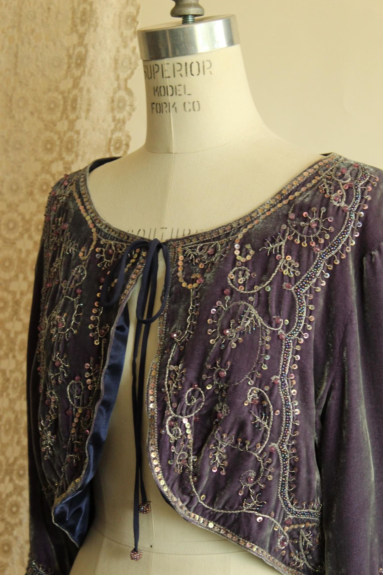 Vintage 1990s 2000s ECI Purple Velvet Bolero Shrug with Beading, Size Large