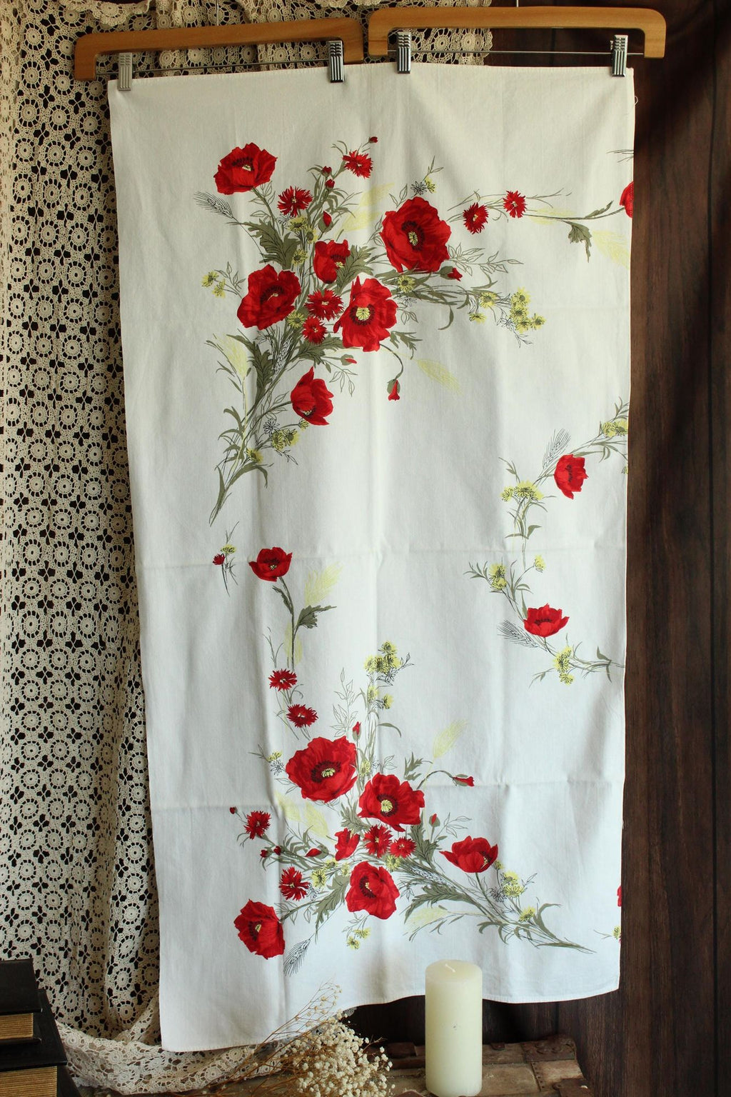 Vintage 1950s Red Poppy Flower Print Table Topper