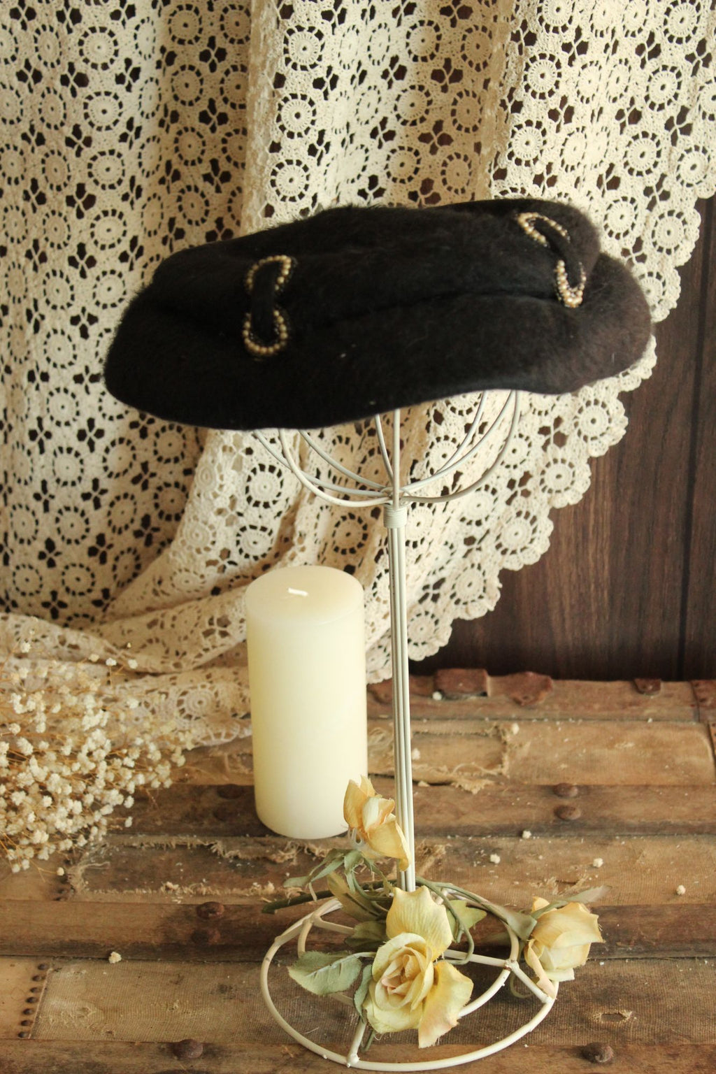 Vintage 1940s Black Plate Hat with Faux Pearls