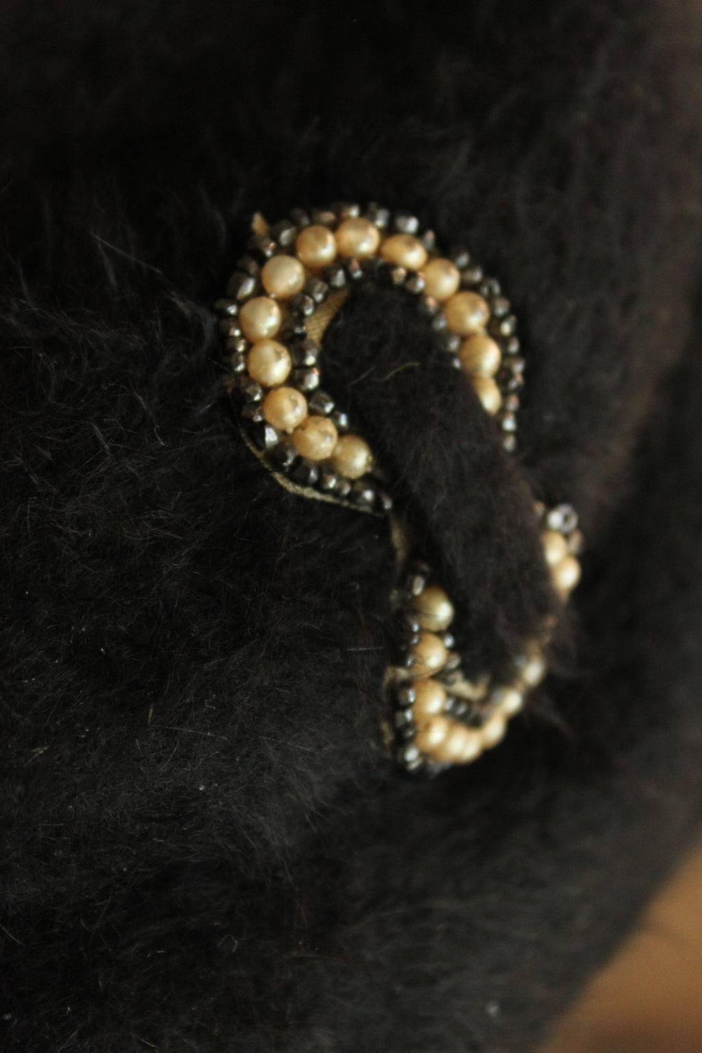 Vintage 1940s Black Plate Hat with Faux Pearls