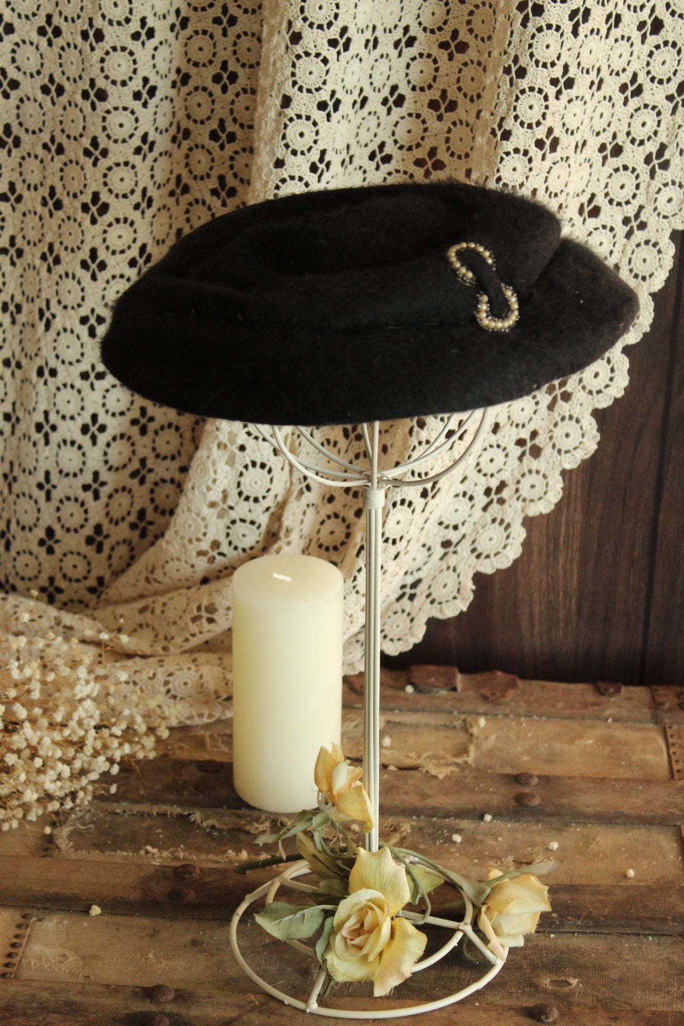 Vintage 1940s Black Plate Hat with Faux Pearls