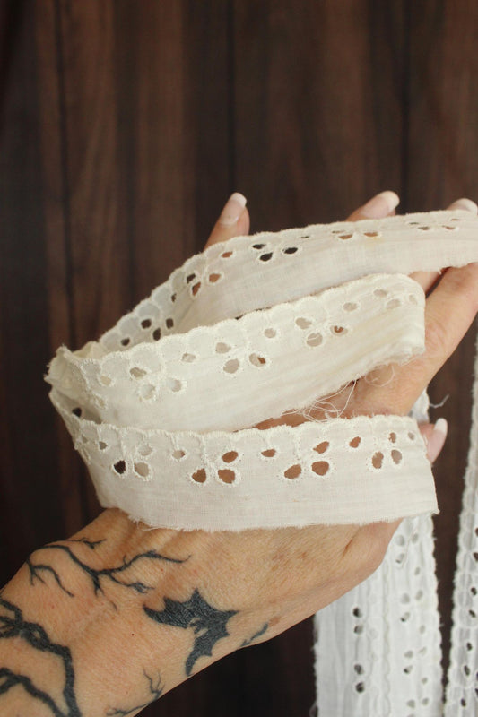 Vintage White Eyelet Lace Trim 1.25", 2 Yards