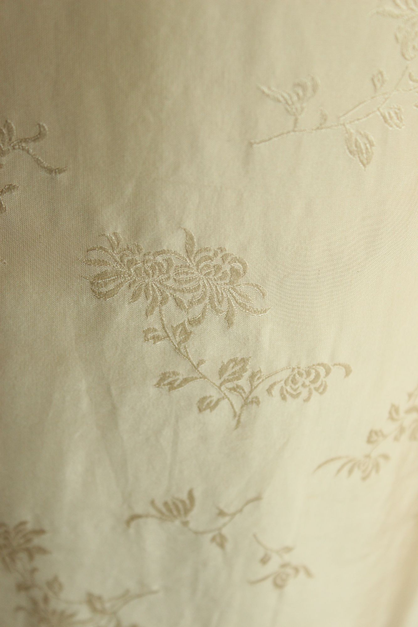 Vintage 1960s Volup Size Calabash House Ivory Silk Damask Dress
