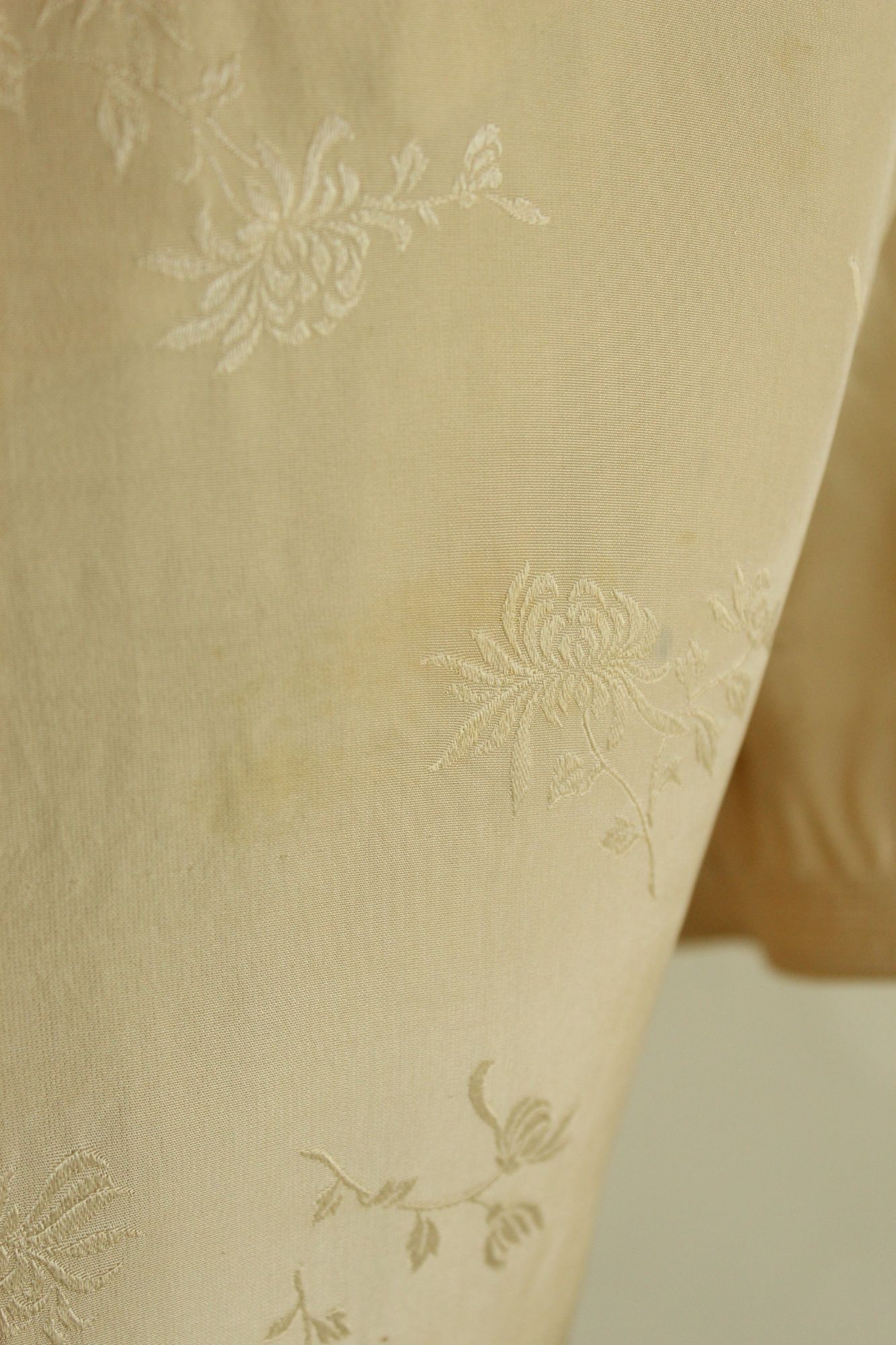 Vintage 1960s Volup Size Calabash House Ivory Silk Damask Dress