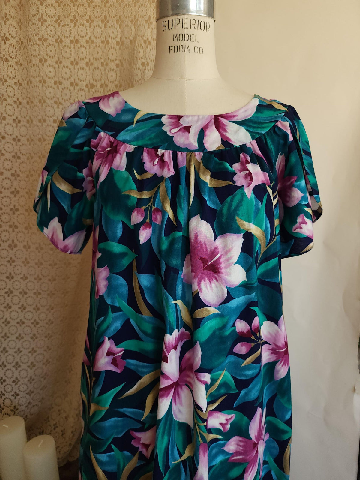 Vintage 1990s Hilo Hattie Mumu Dress with Pocket