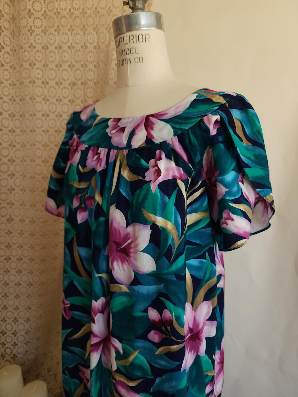 Vintage 1990s Hilo Hattie Mumu Dress with Pocket