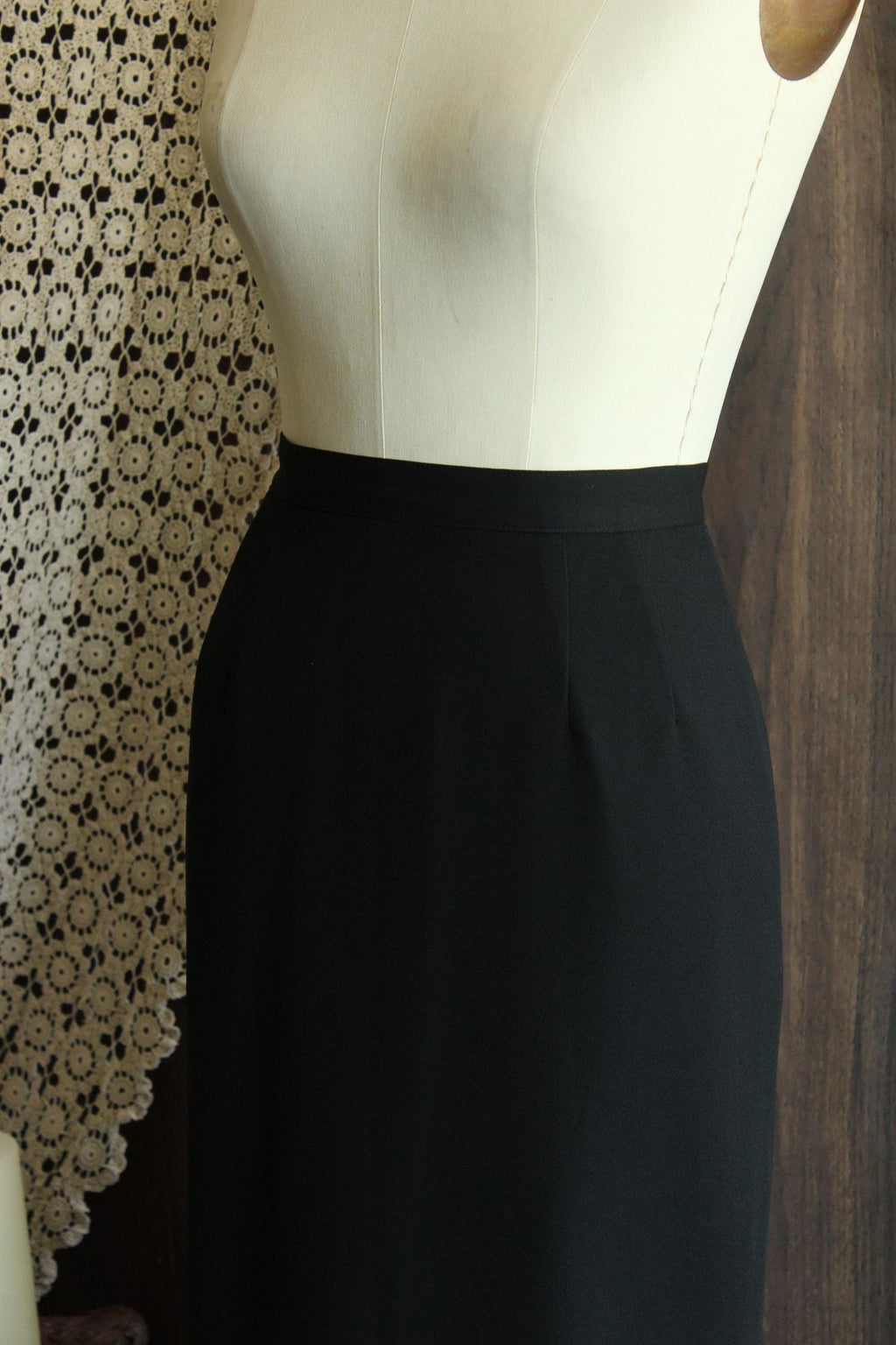 Vintage 1990s 2000s  Kasper and Co Knee Length Pencil Skirt
