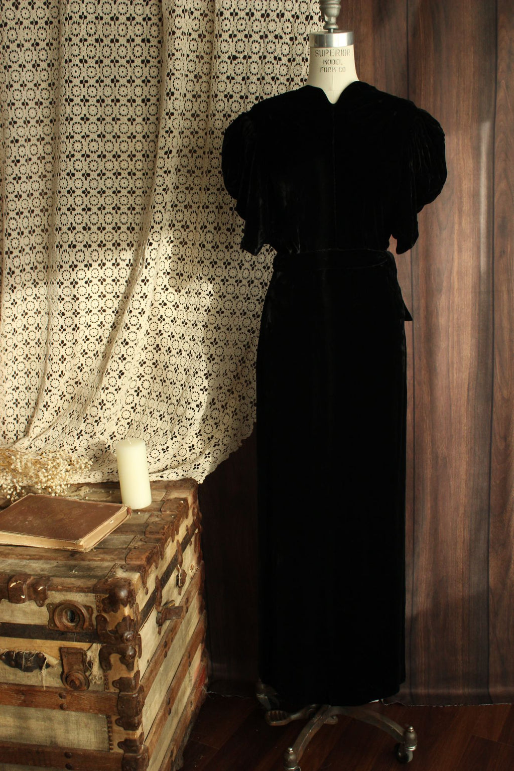 Vintage 1930s Kiviette Black Velvet Haute Couture Gown