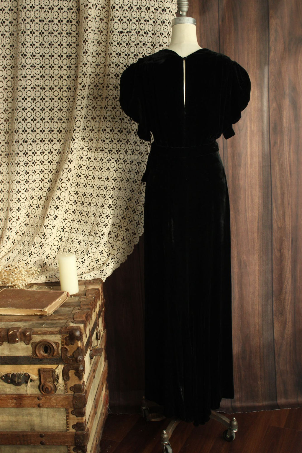 Vintage 1930s Kiviette Black Velvet Haute Couture Gown