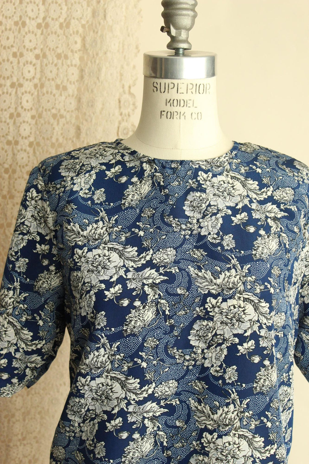 Vintage 1990s Norton McNaughton Blue And White Floral Print Top