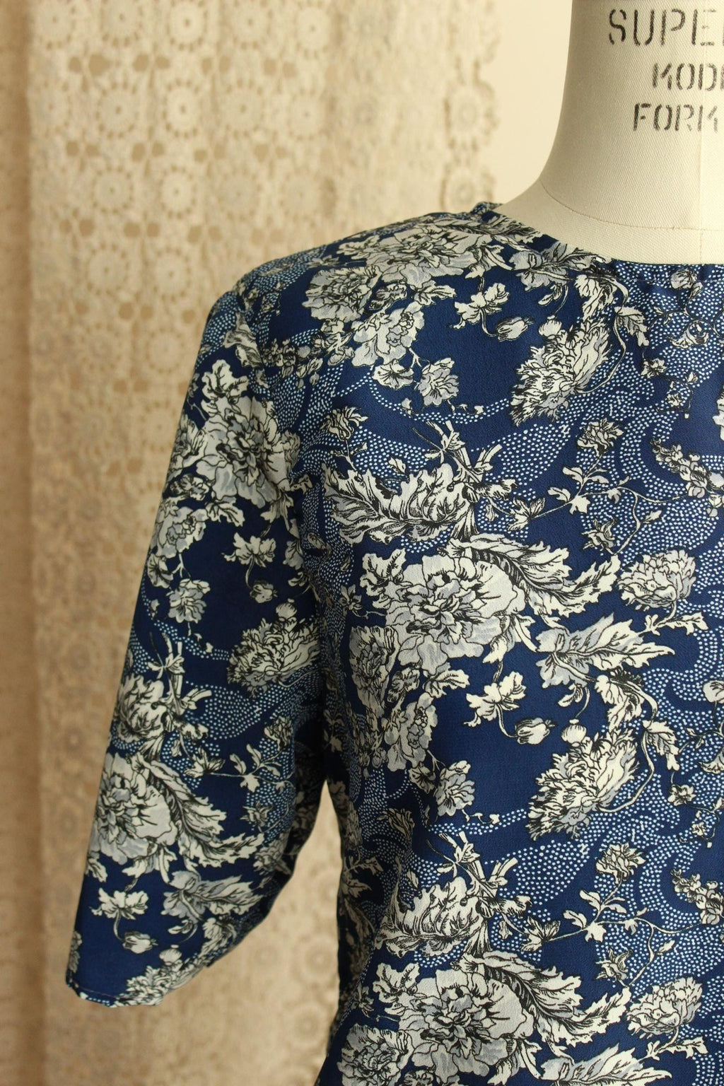 Vintage 1990s Norton McNaughton Blue And White Floral Print Top