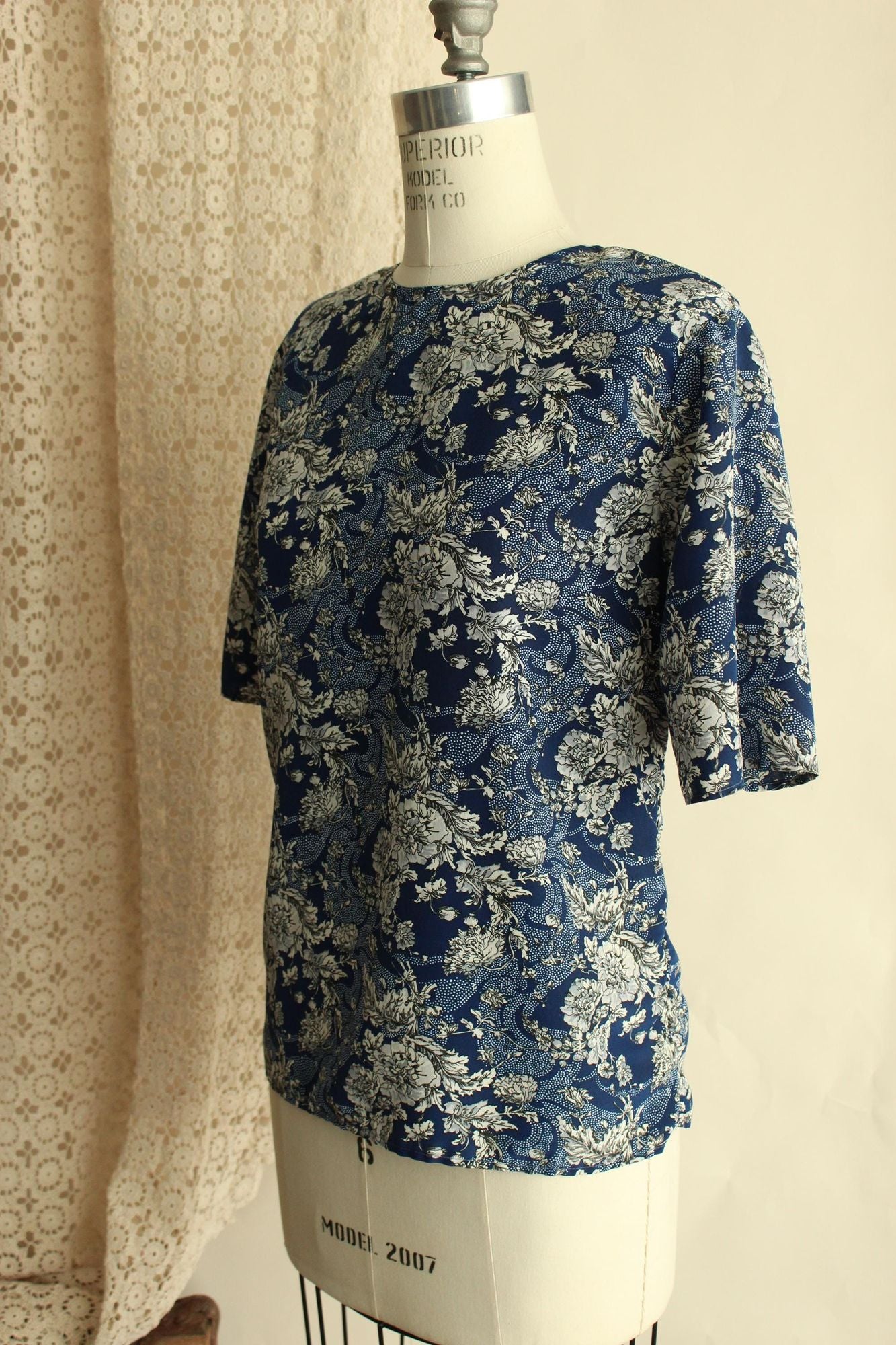 Vintage 1990s Norton McNaughton Blue And White Floral Print Top