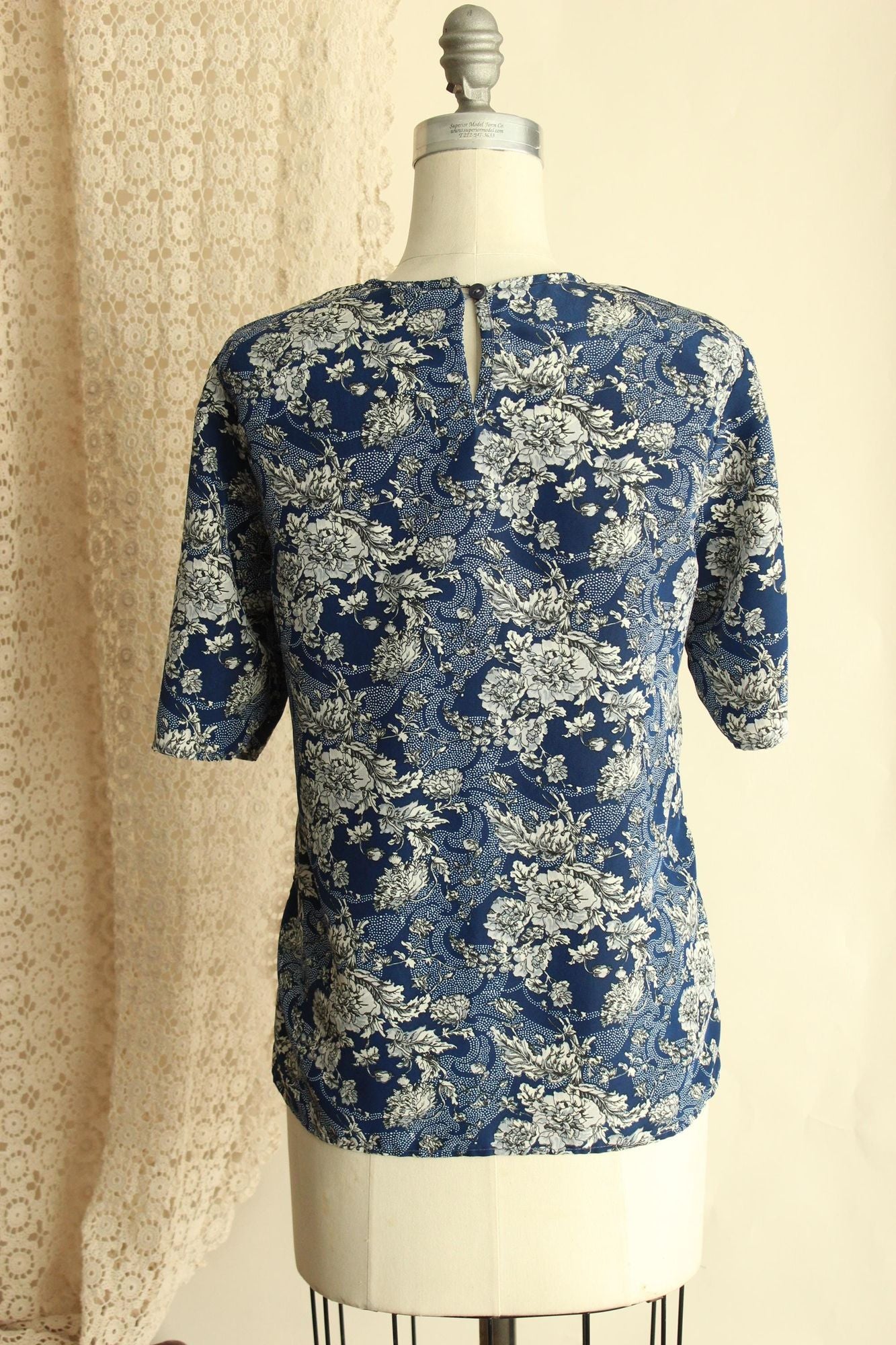 Vintage 1990s Norton McNaughton Blue And White Floral Print Top