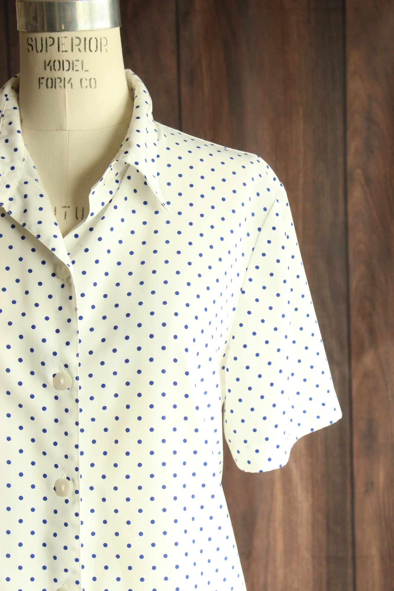Vintage 1980s 1990s Volup Blue on White Polka Dot Short Sleeved Shirt