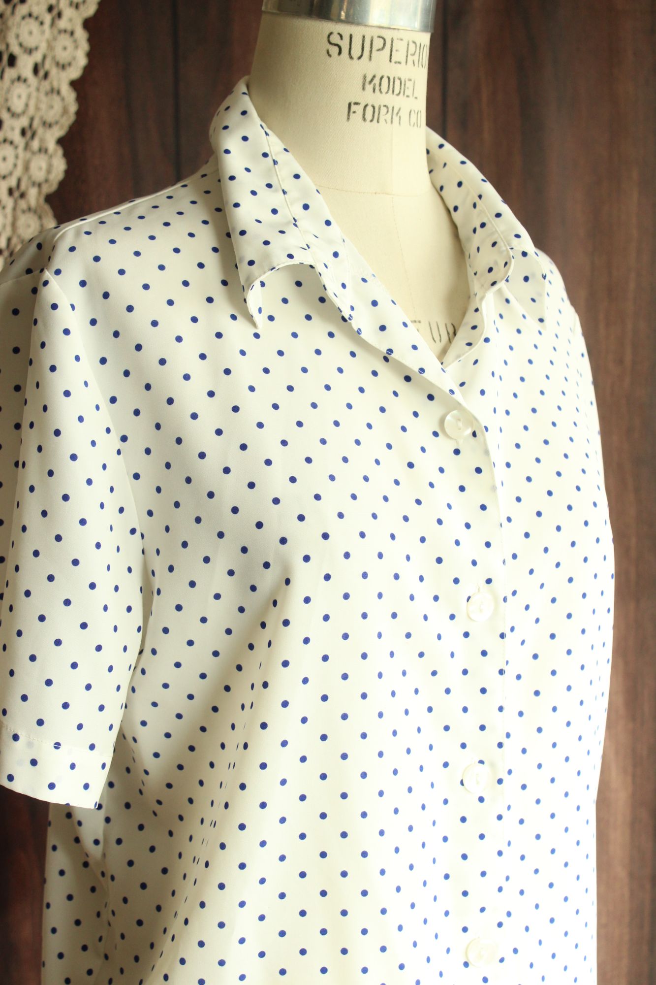 Vintage 1980s 1990s Volup Blue on White Polka Dot Short Sleeved Shirt