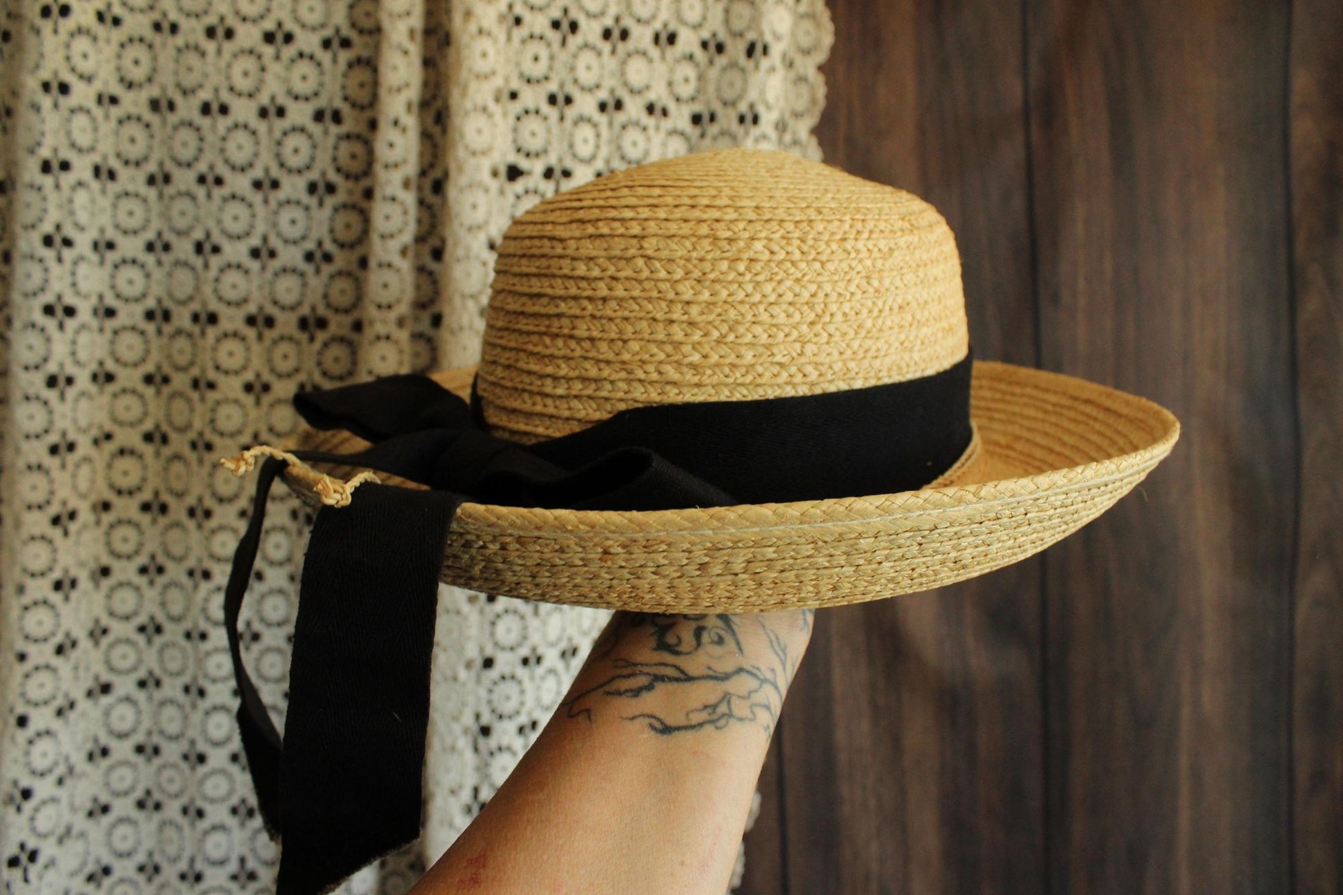 Vintage 1990s 2000s Scala Straw Wide Brimmed Sunhat with Black Ribbon