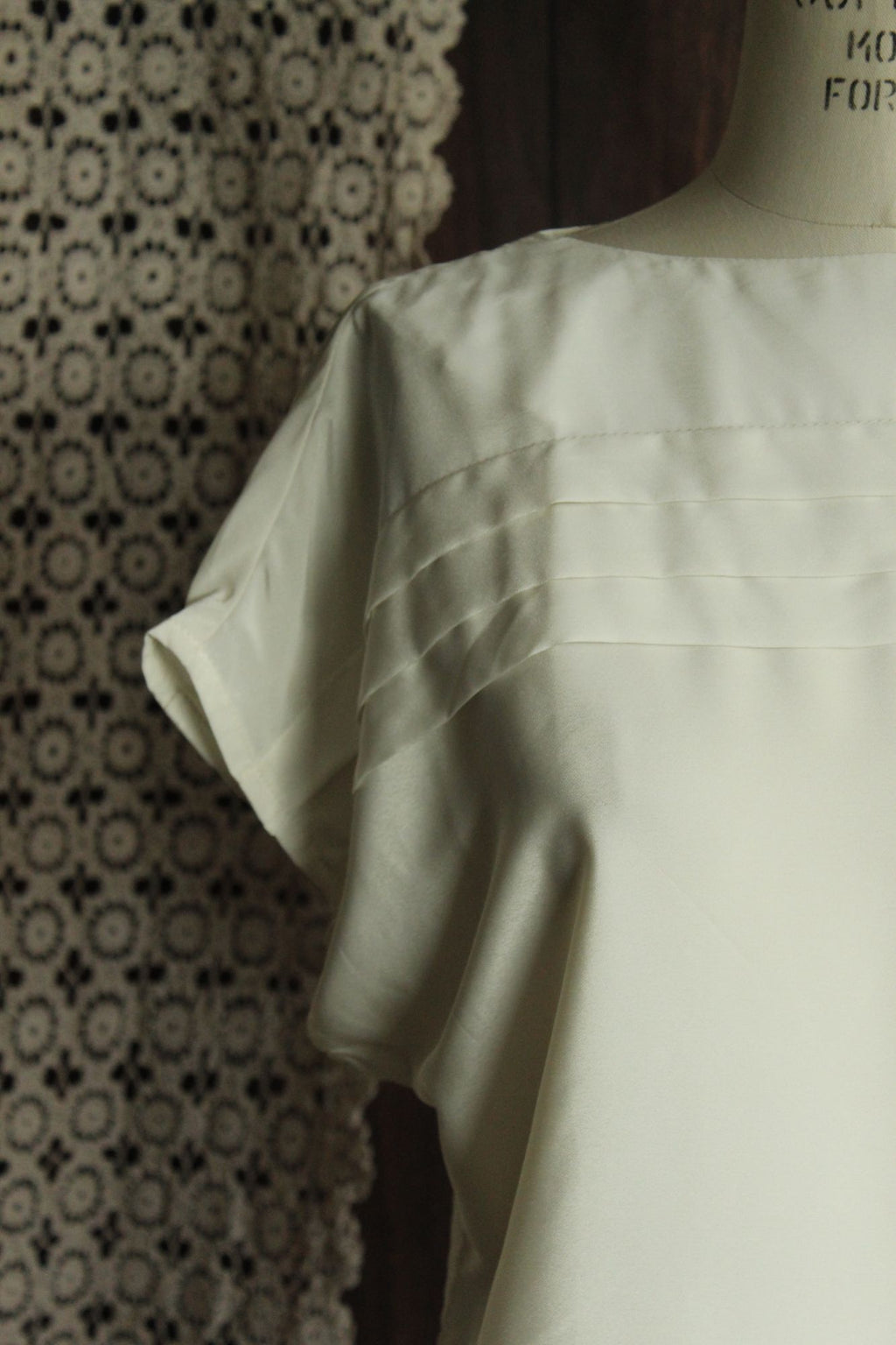 Vintage 1980s NWT Kaki Roberts Winter White Blouse