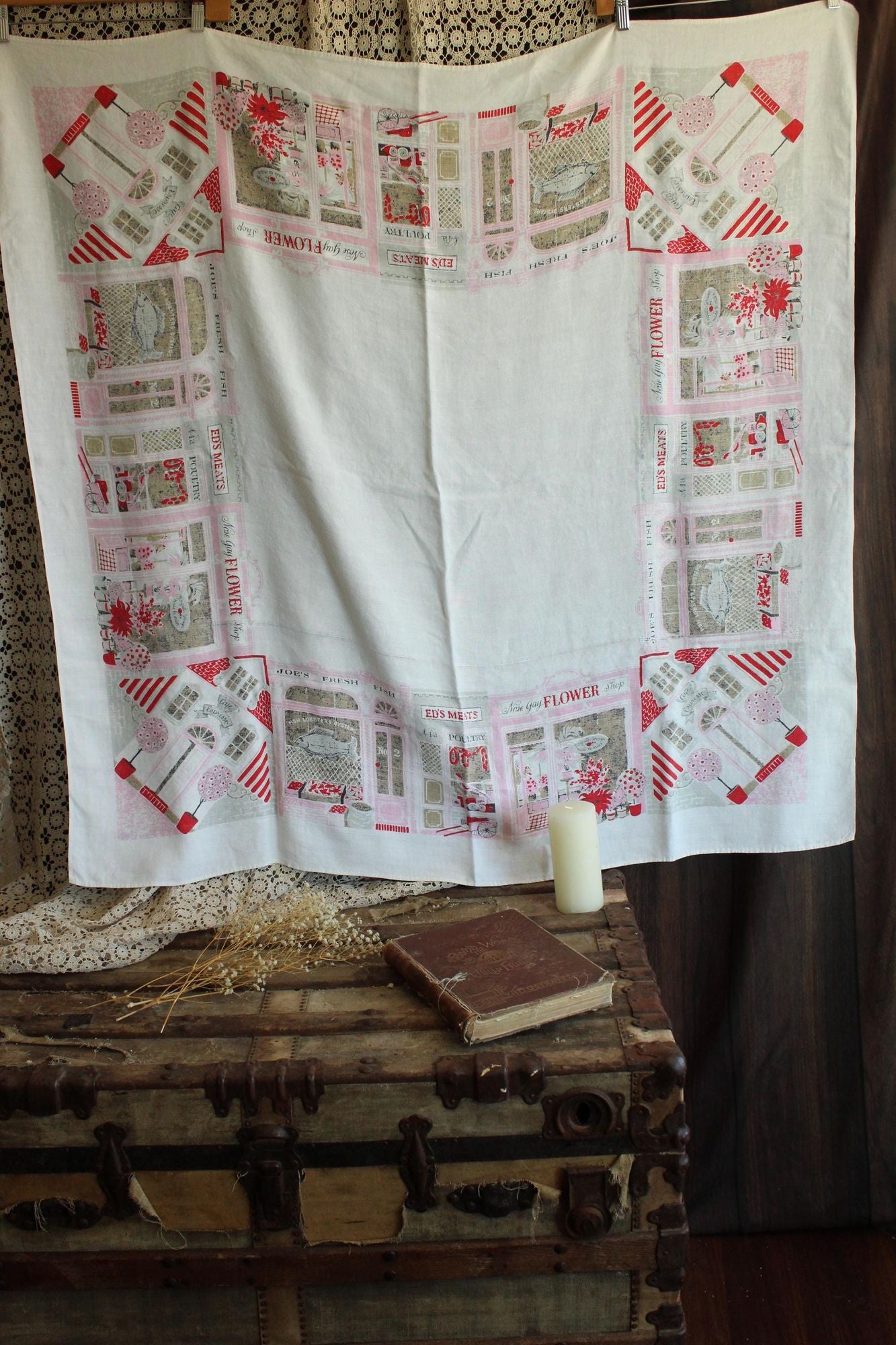 Vintage 1950s Novelty Storefront Print White Linen Tablecloth