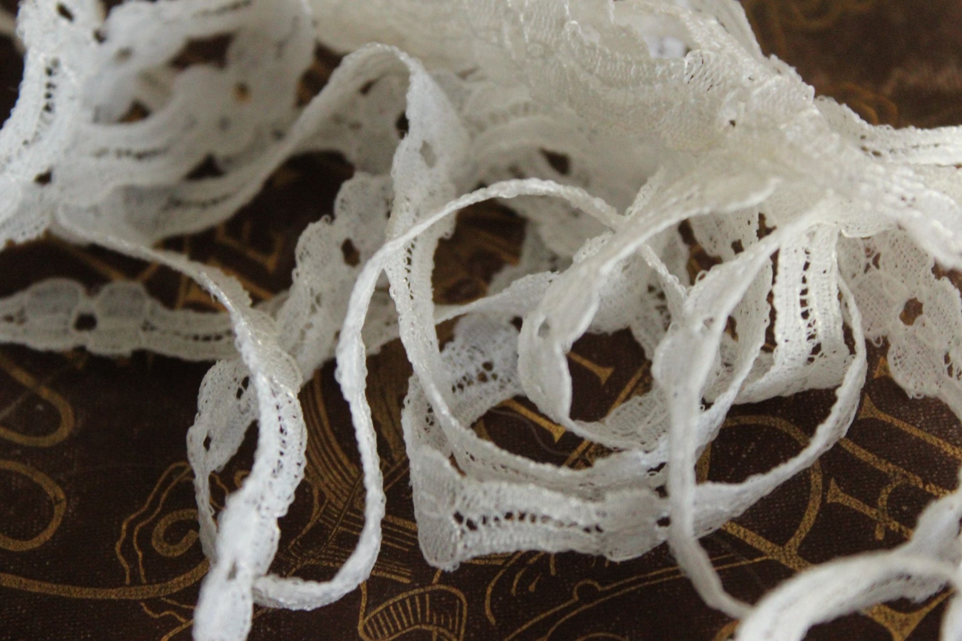 Vintage White Lace Floral Trim 7/16" Wide, 4 Yards