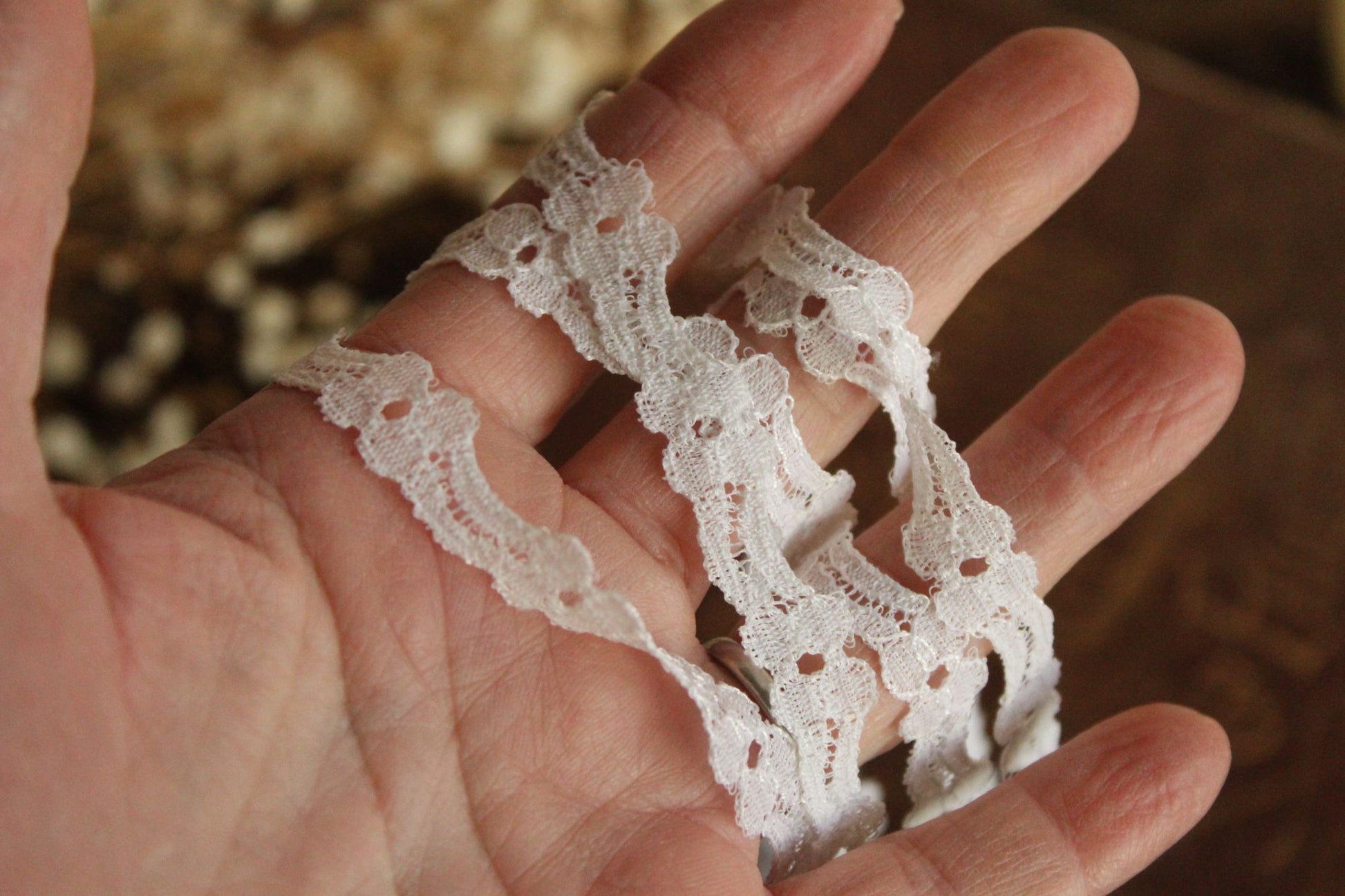 Vintage White Lace Floral Trim 7/16" Wide, 4 Yards