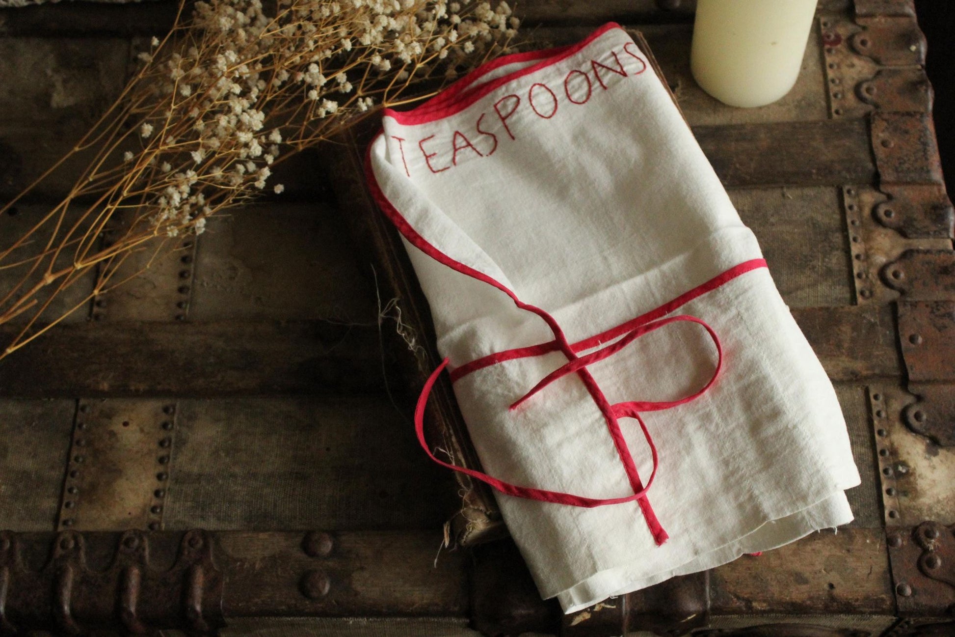 Vintage 1950s White And Red Teaspoon Pocket