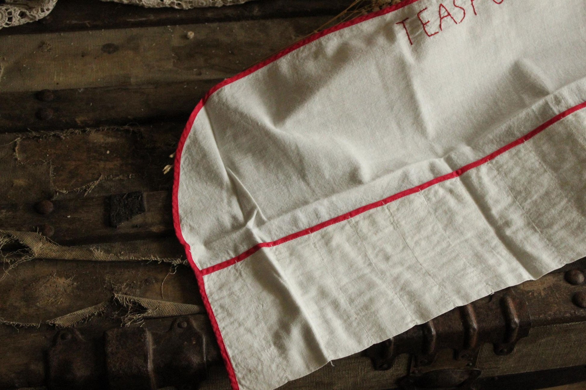 Vintage 1950s White And Red Teaspoon Pocket