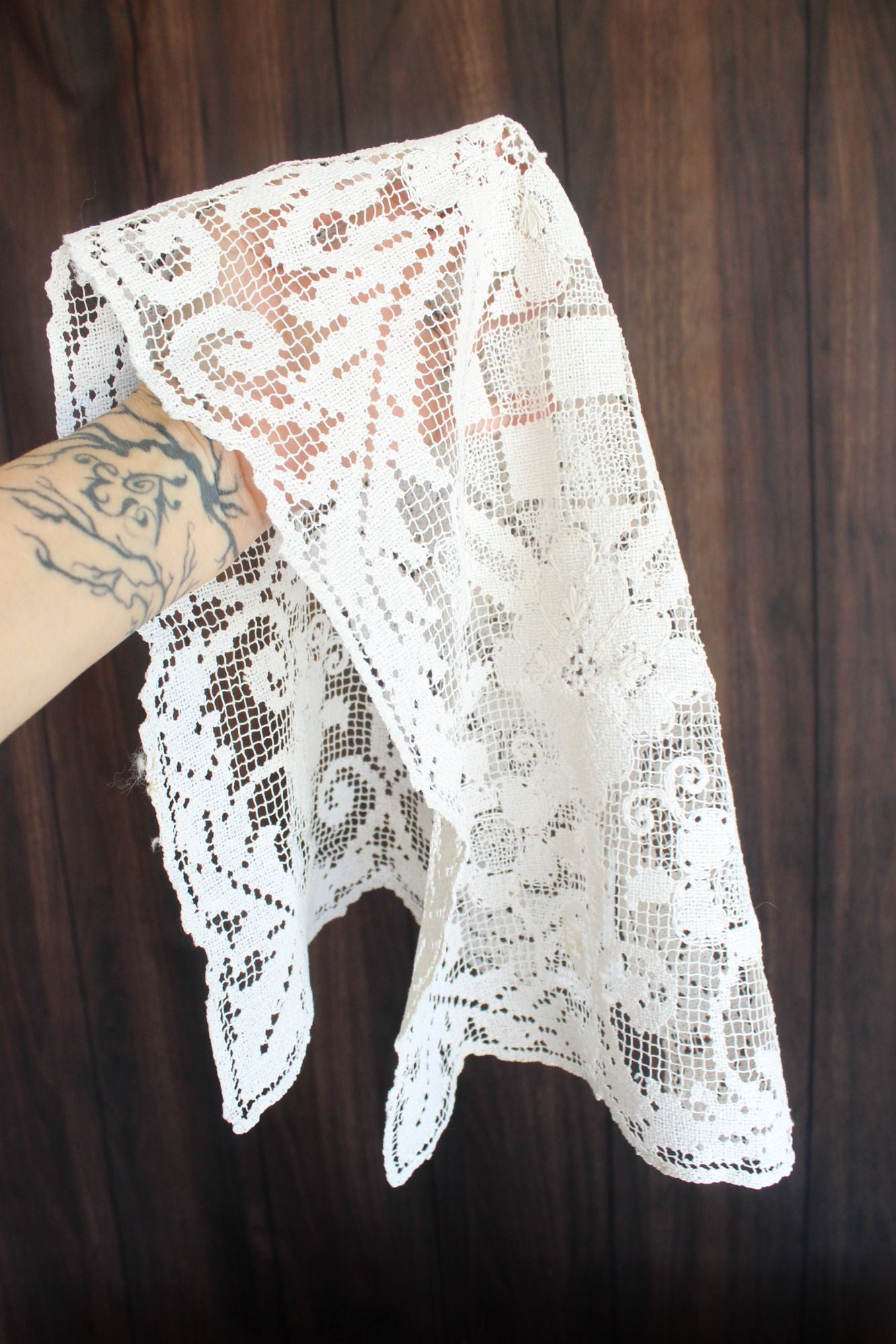 Vintage Ivory Lace Table Runner