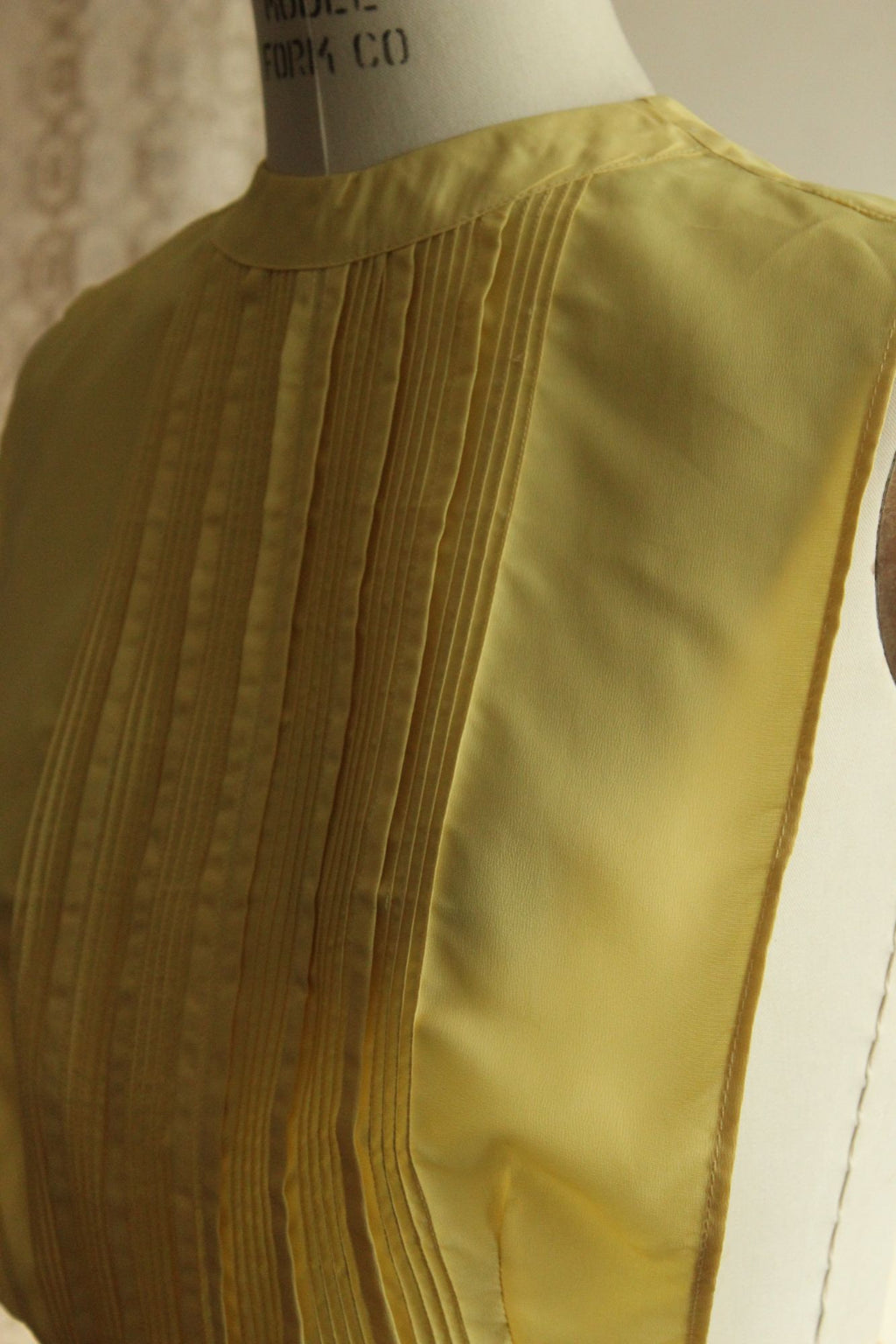 Vintage 1950s Yellow Blouse Front Dickie with Pintucks