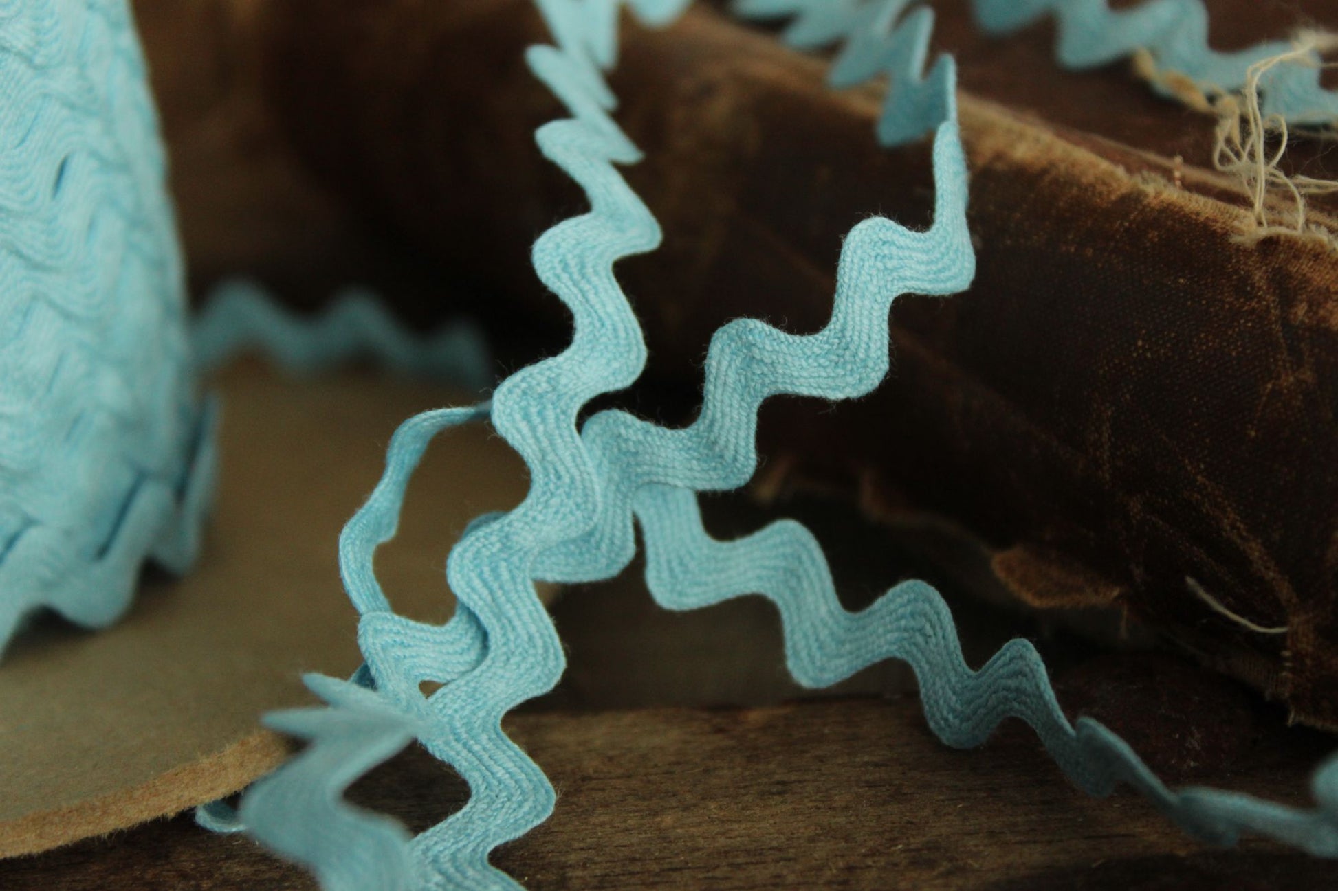 Vintage 1960s Blue Ric Rac Trim