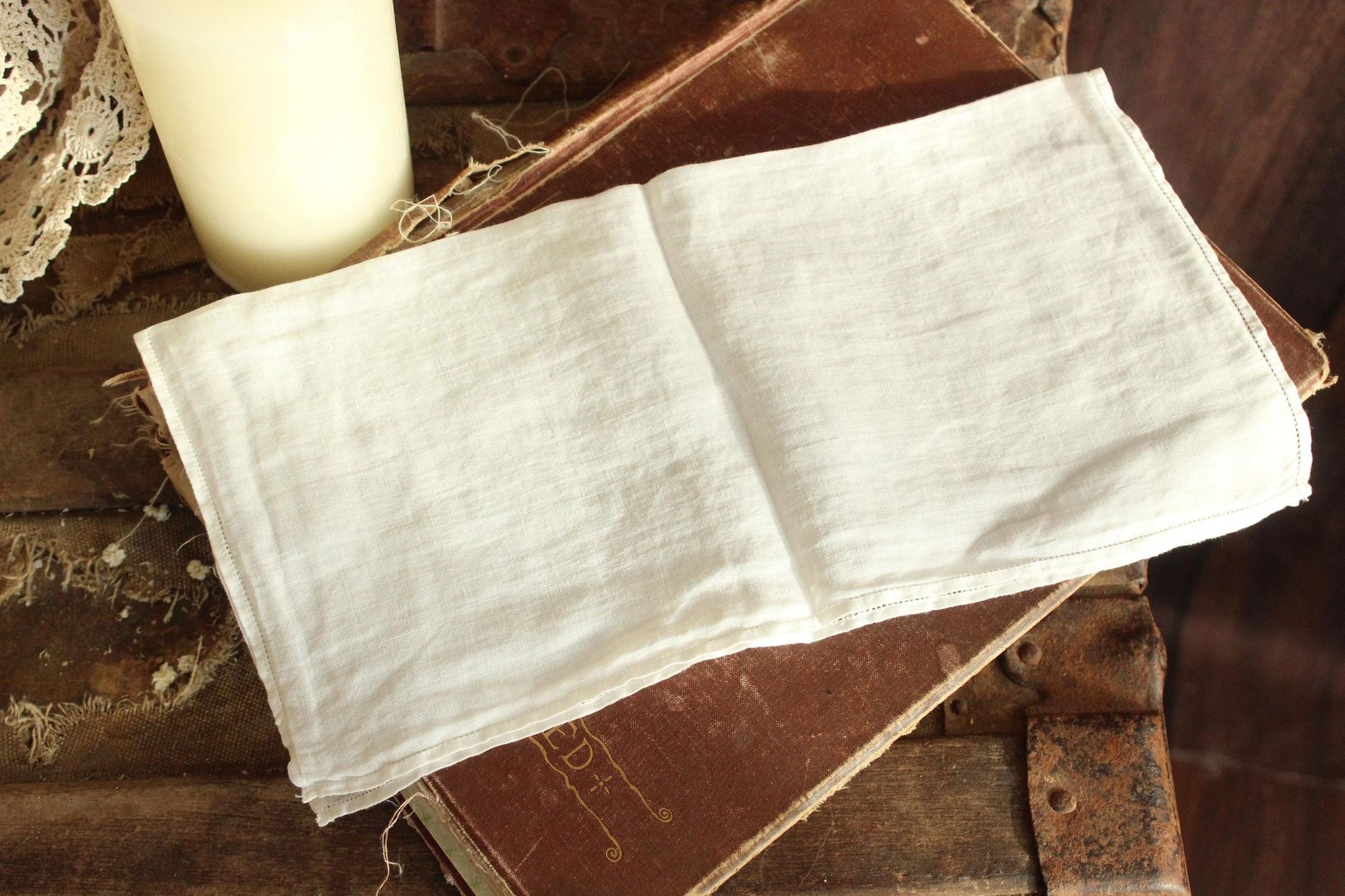 Vintage 1940s 1950s White Linen Handkerchief