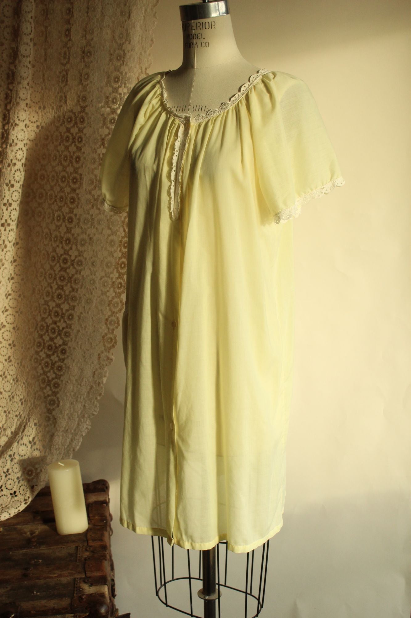 Vintage 1960s 1970s Yellow Robe with Pockets