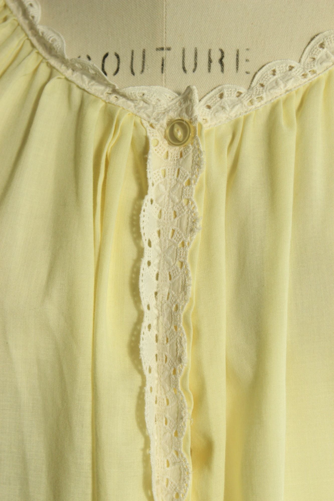 Vintage 1960s 1970s Yellow Robe with Pockets