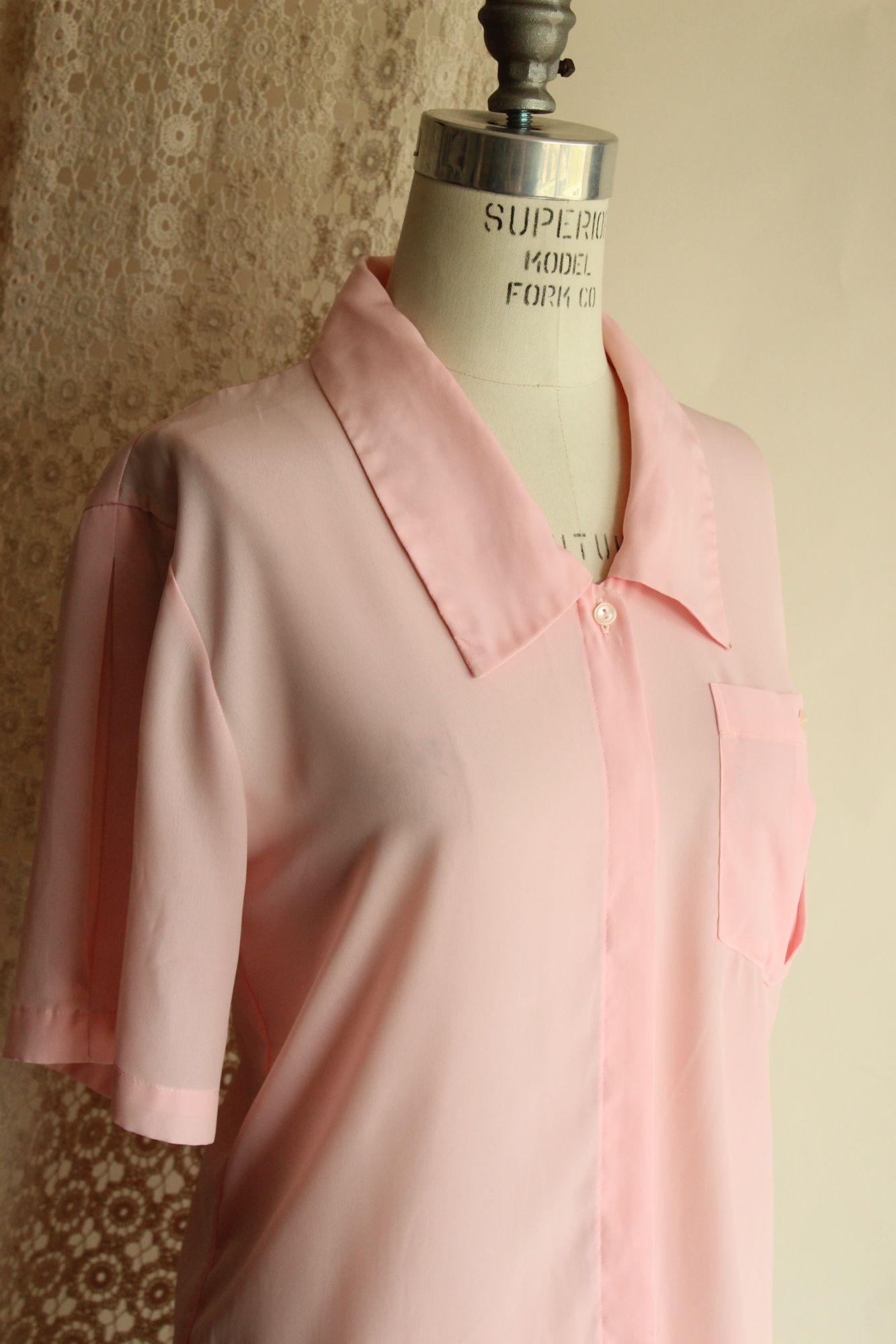 Vintage 1980s Blouse, Pink Dagger Collar with Pocket, Size 8