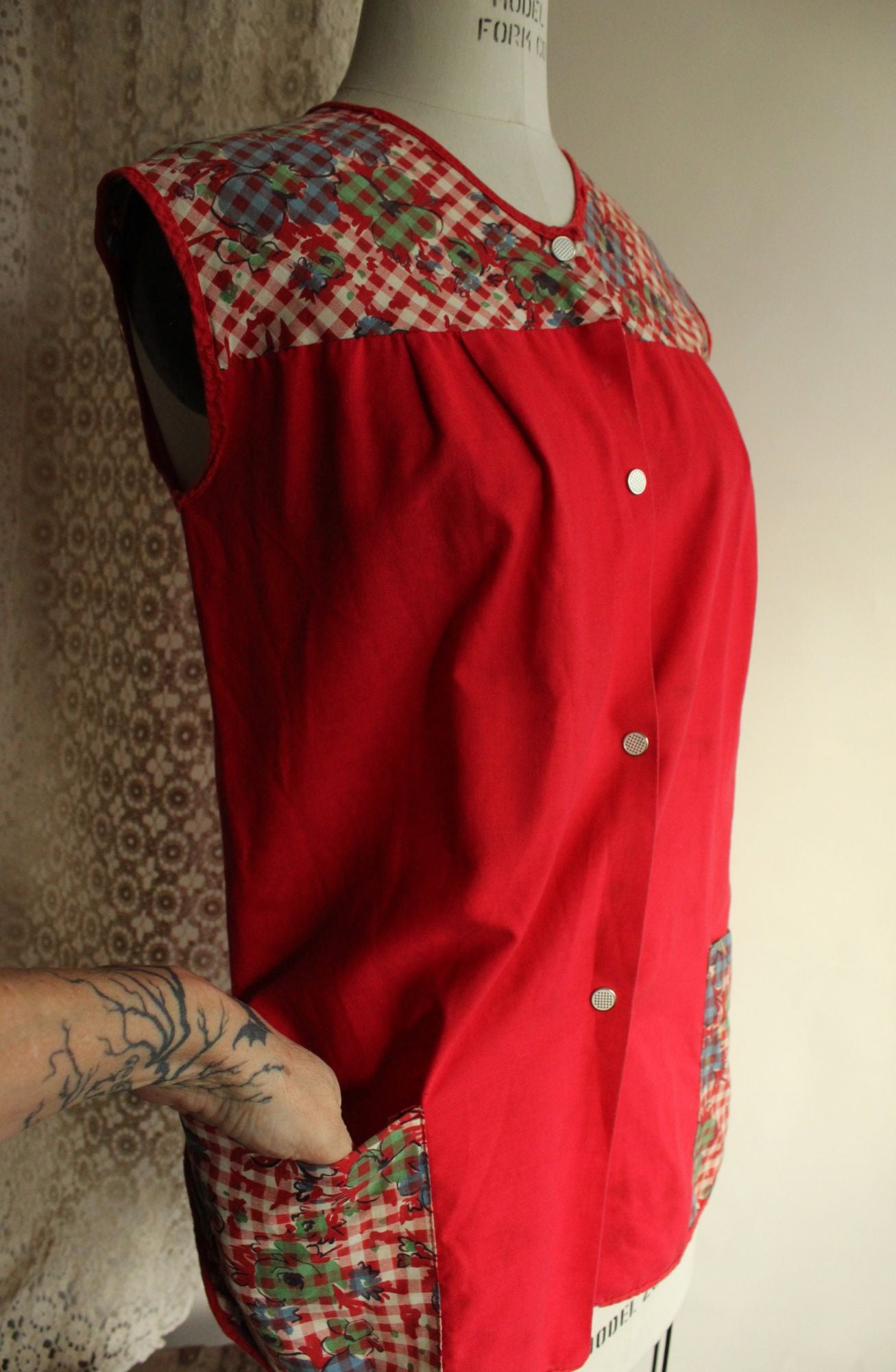 Vintage 1960s Red Floral Pinafore Apron With Pockets