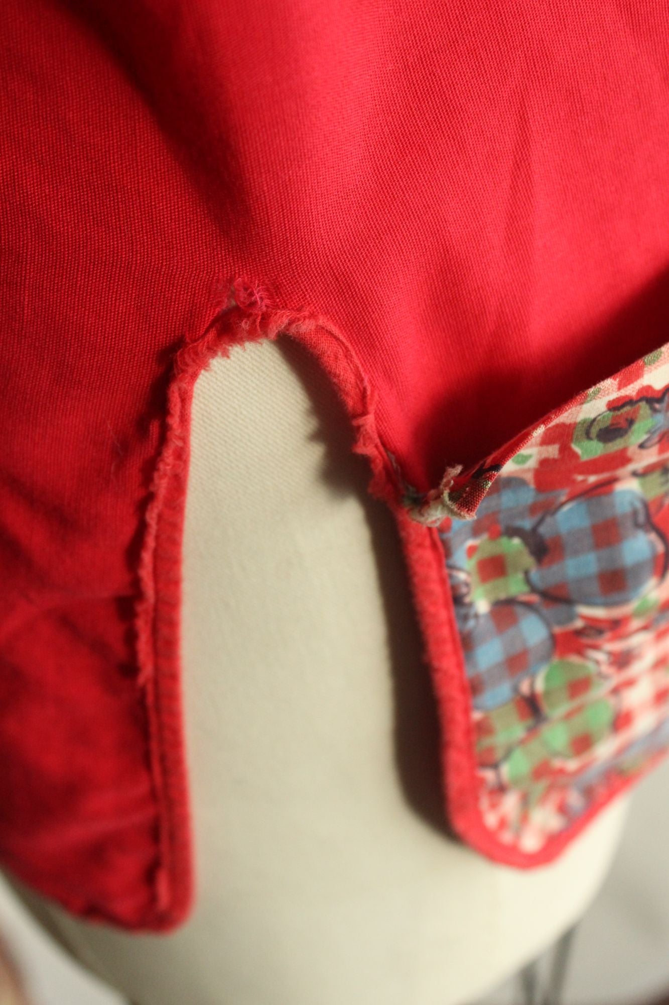 Vintage 1960s Red Floral Pinafore Apron With Pockets