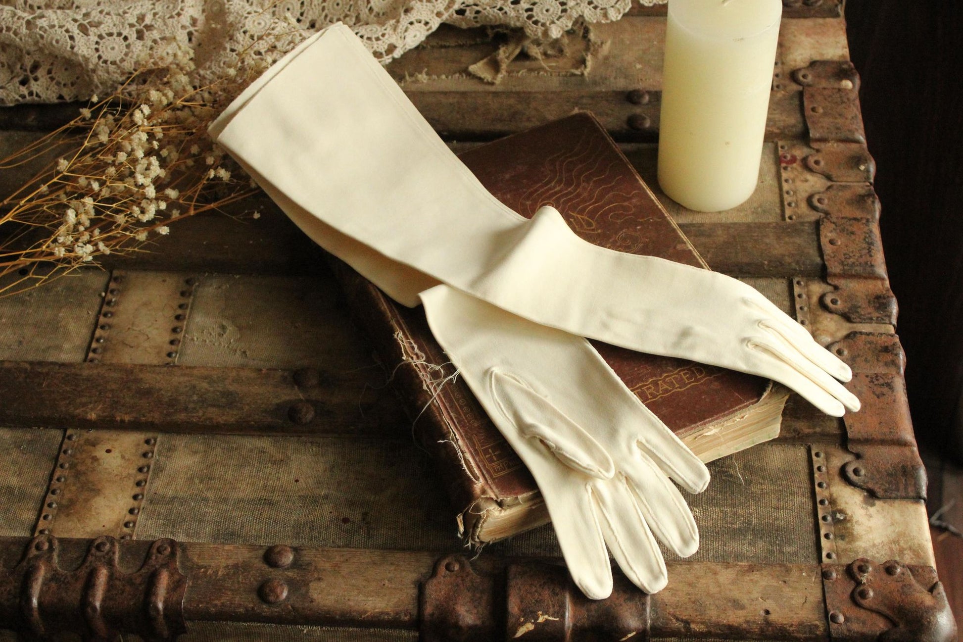 Vintage 1950s 1960s Winter White Opera Length Gloves