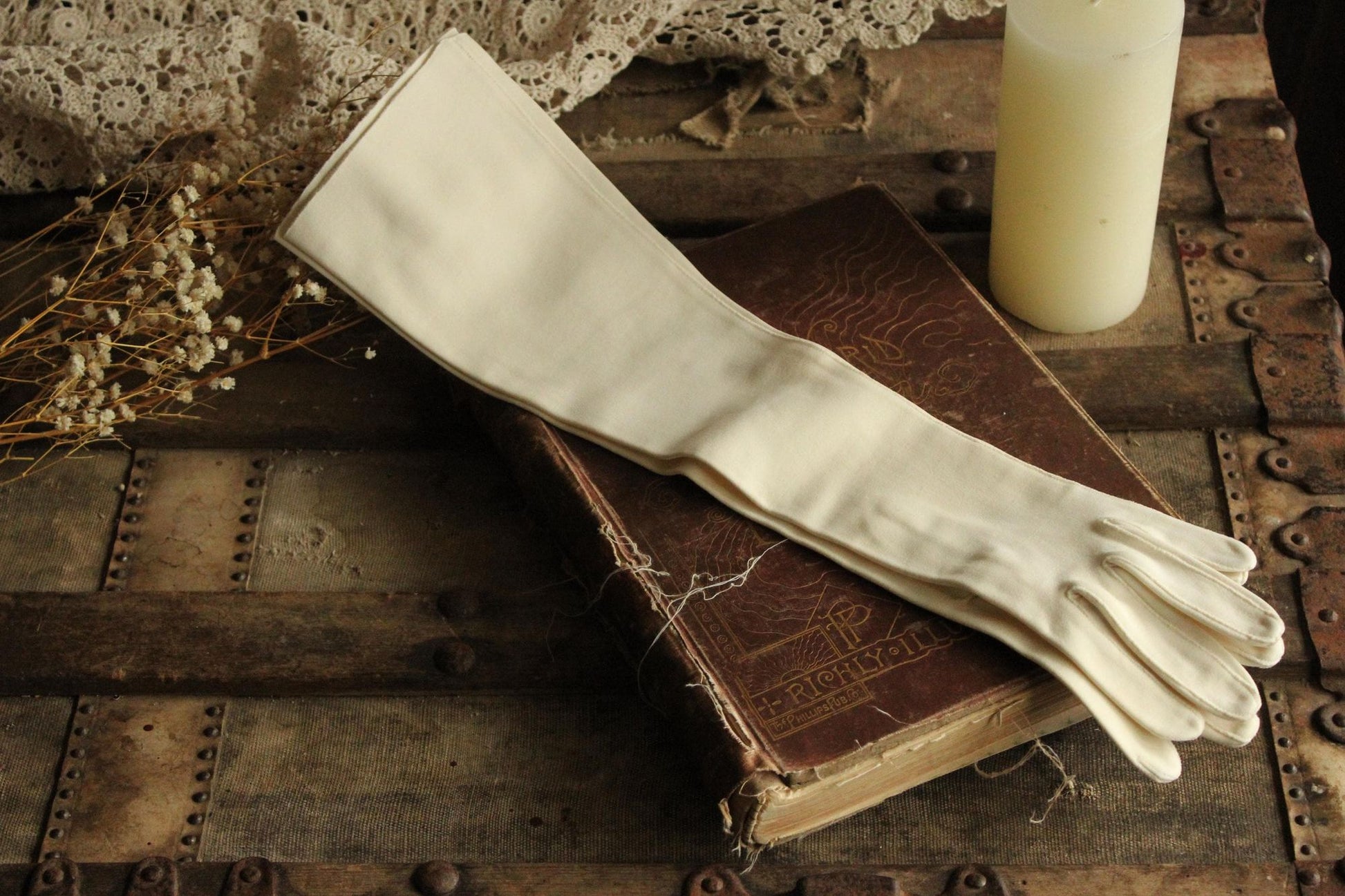 Vintage 1950s 1960s Winter White Opera Length Gloves