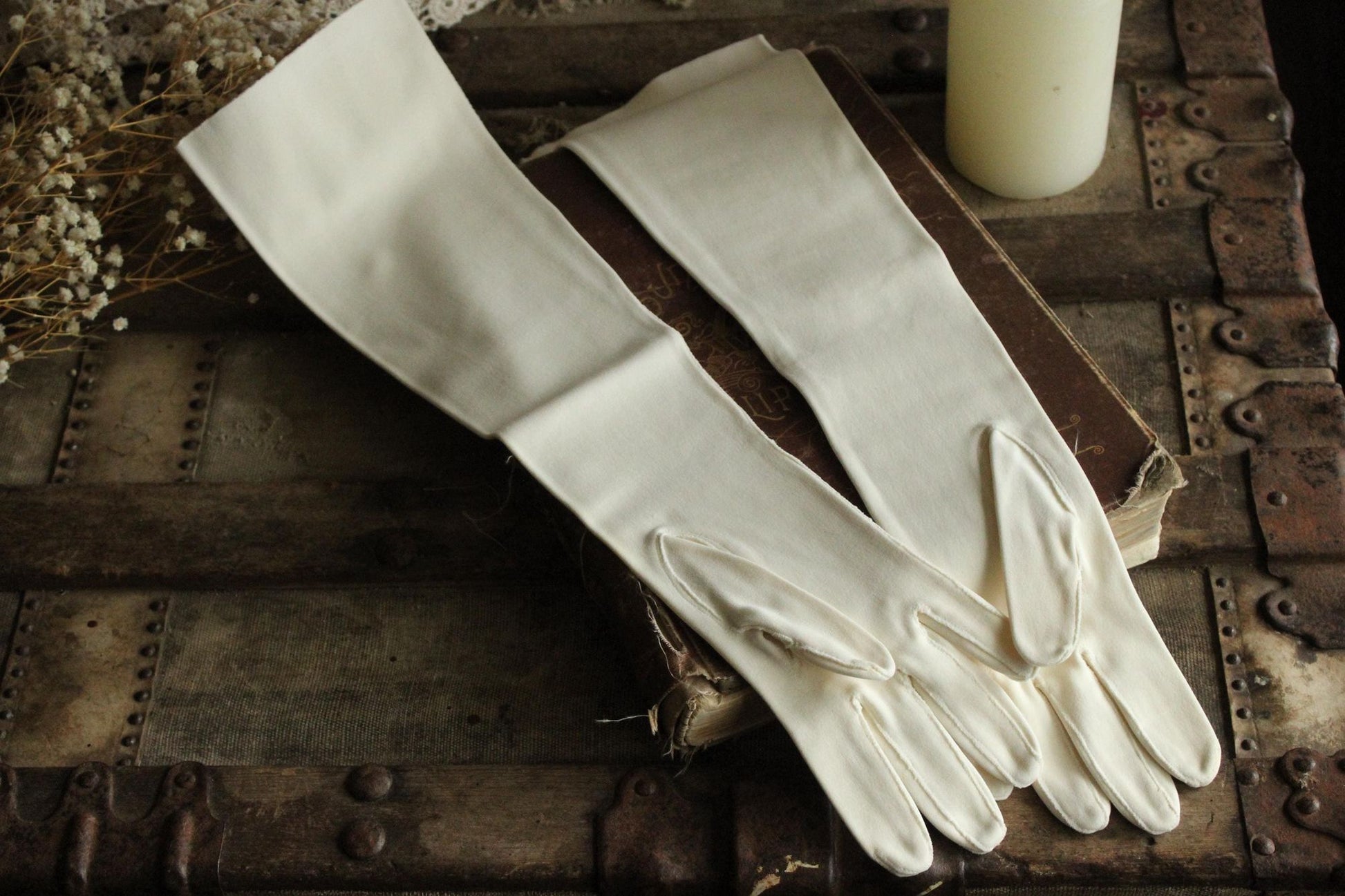 Vintage 1950s 1960s Winter White Opera Length Gloves