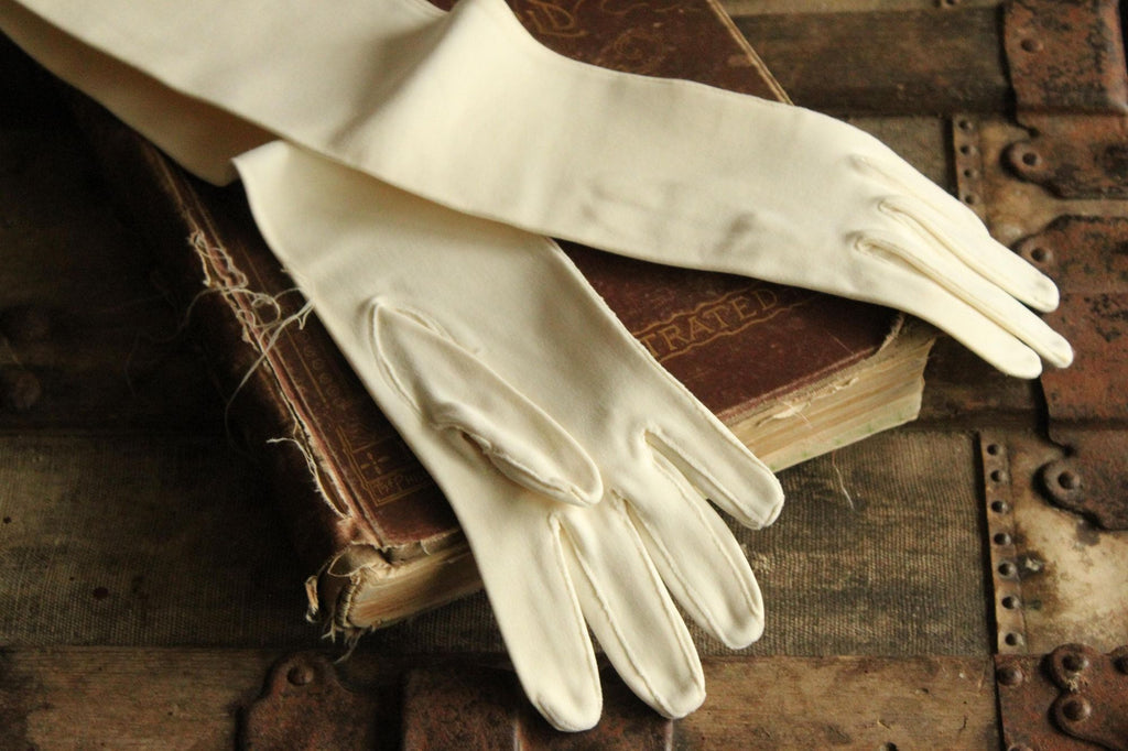 Vintage 1950s 1960s Winter White Opera Length Gloves