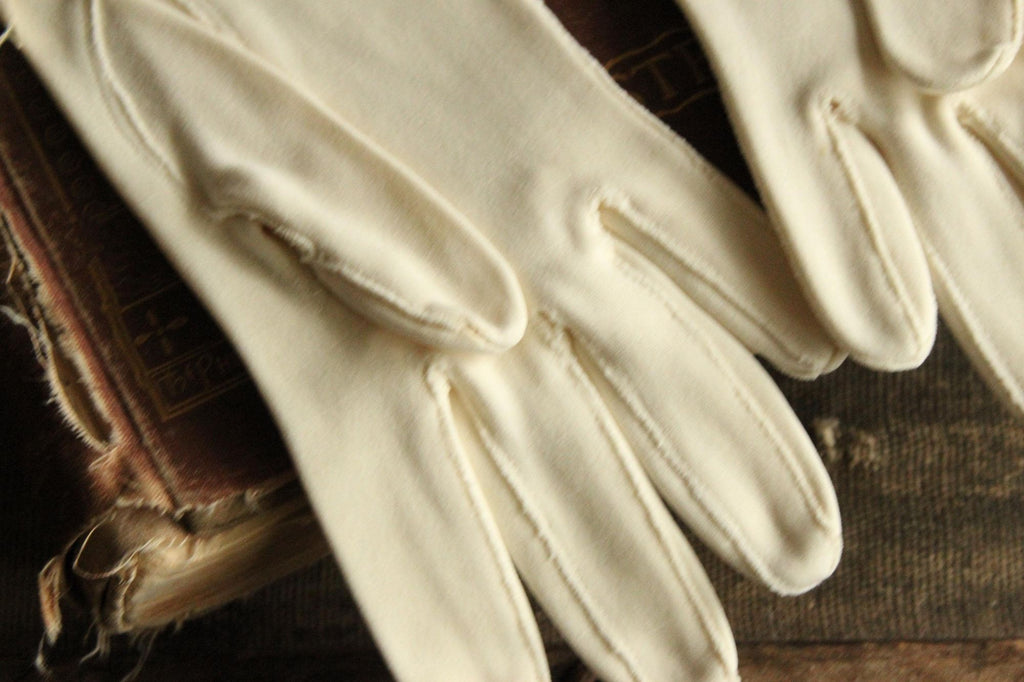Vintage 1950s 1960s Winter White Opera Length Gloves