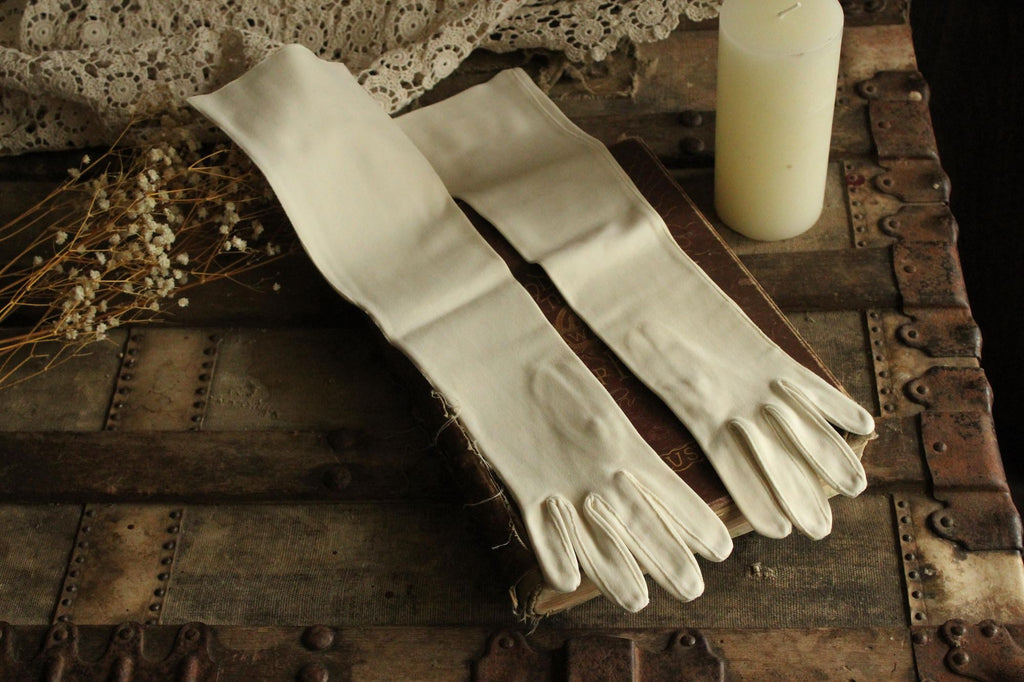 Vintage 1950s 1960s Winter White Opera Length Gloves