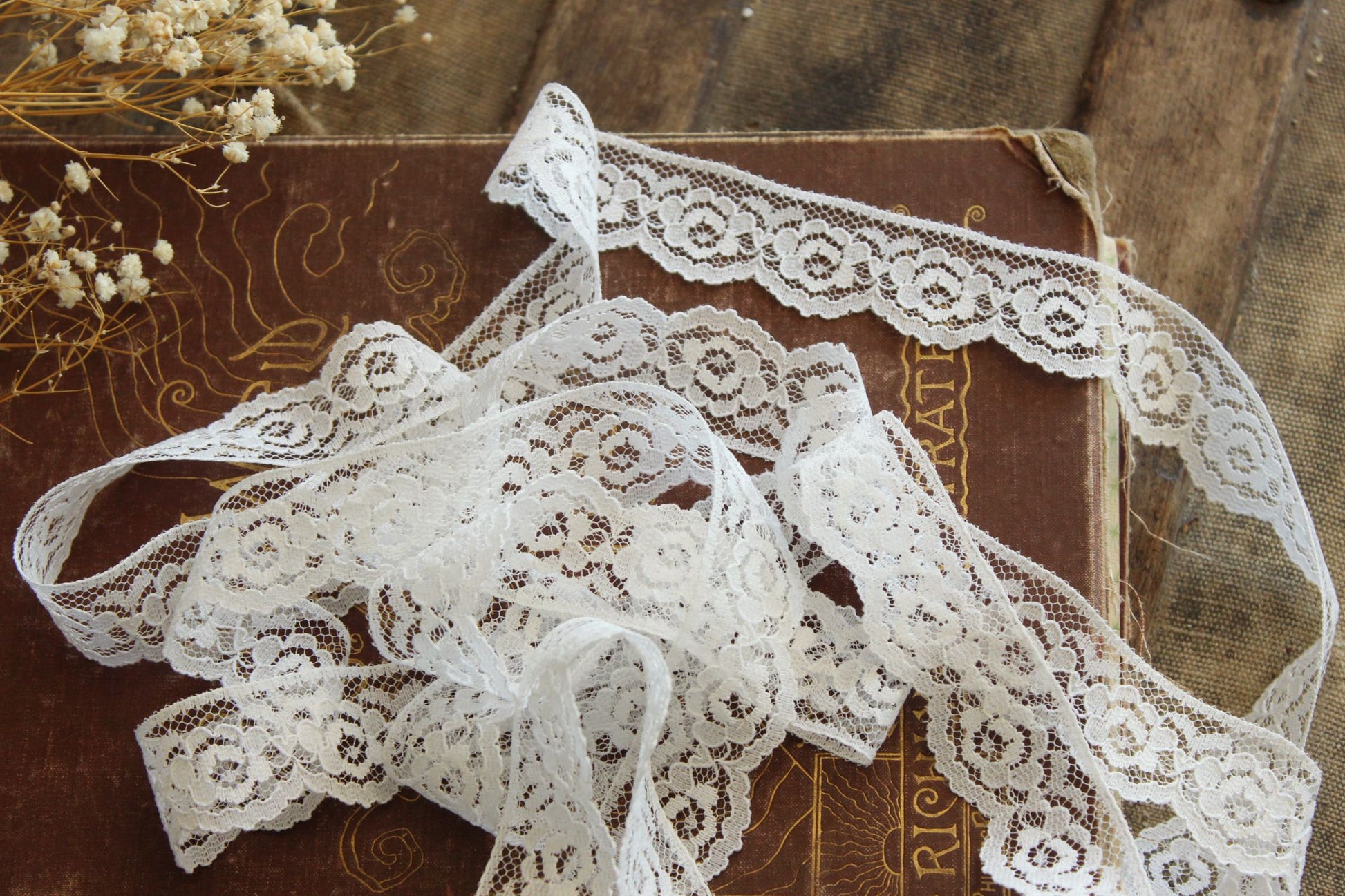 Vintage White Lace Trim, 2 Yards, 1.25" wide, Nylon, Sewing Supply