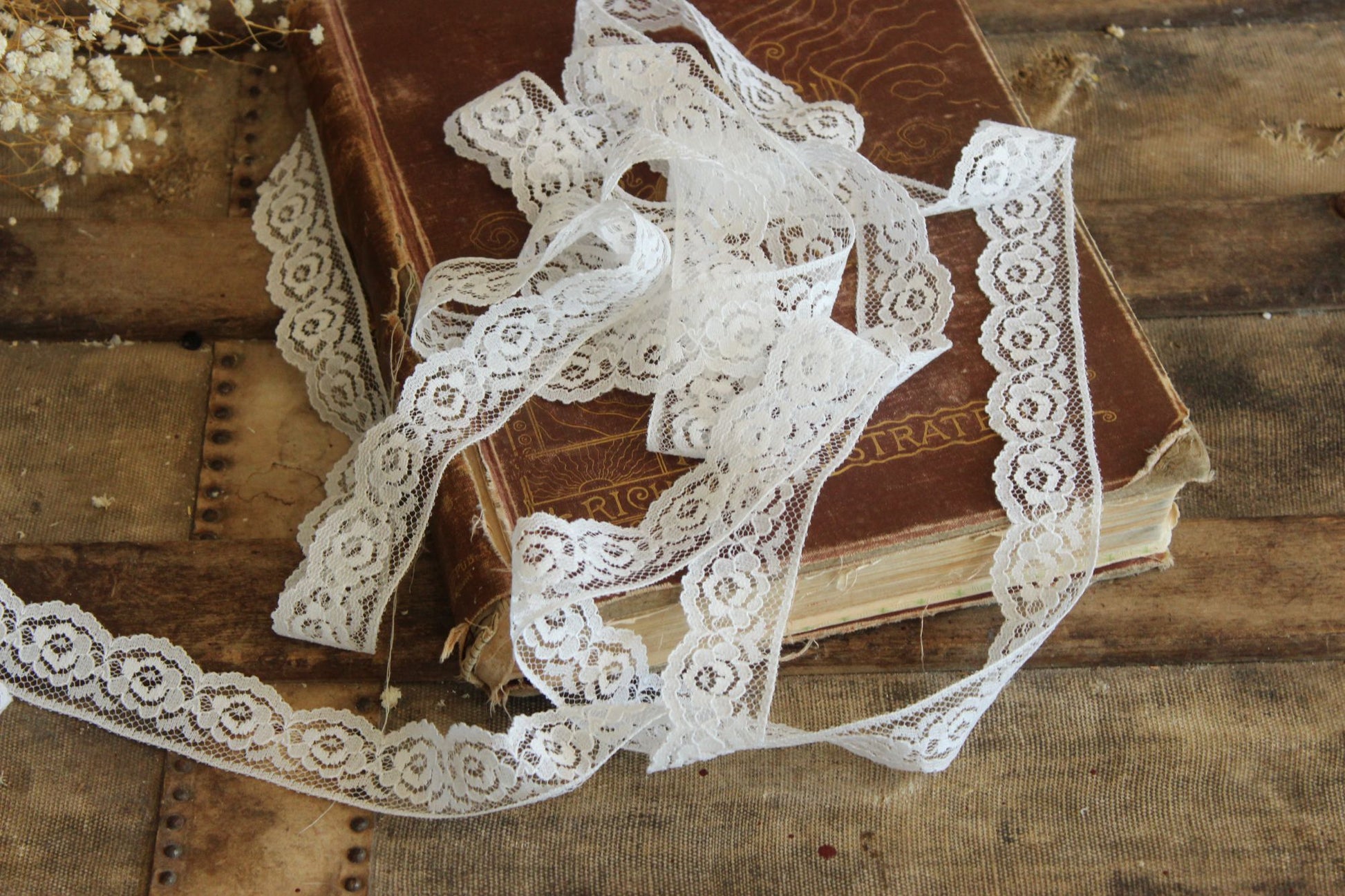 Vintage White Lace Trim, 2 Yards, 1.25" wide, Nylon, Sewing Supply