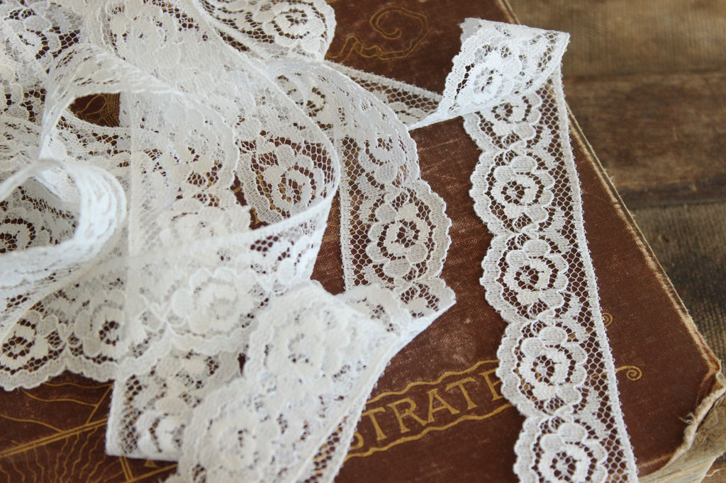 Vintage White Lace Trim, 2 Yards, 1.25" wide, Nylon, Sewing Supply