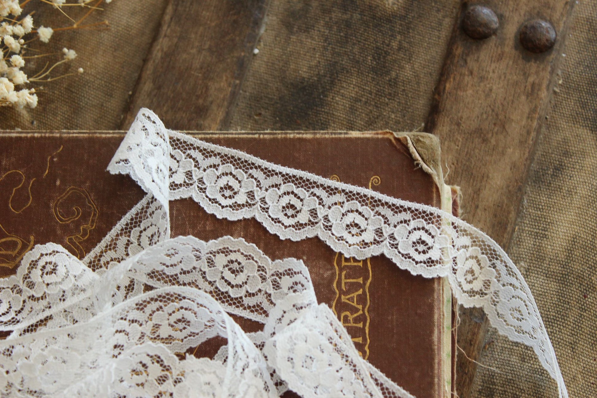Vintage White Lace Trim, 2 Yards, 1.25" wide, Nylon, Sewing Supply