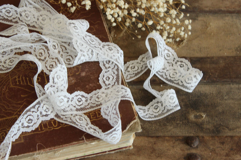 Vintage White Lace Trim, 2 Yards, 1.25" wide, Nylon, Sewing Supply