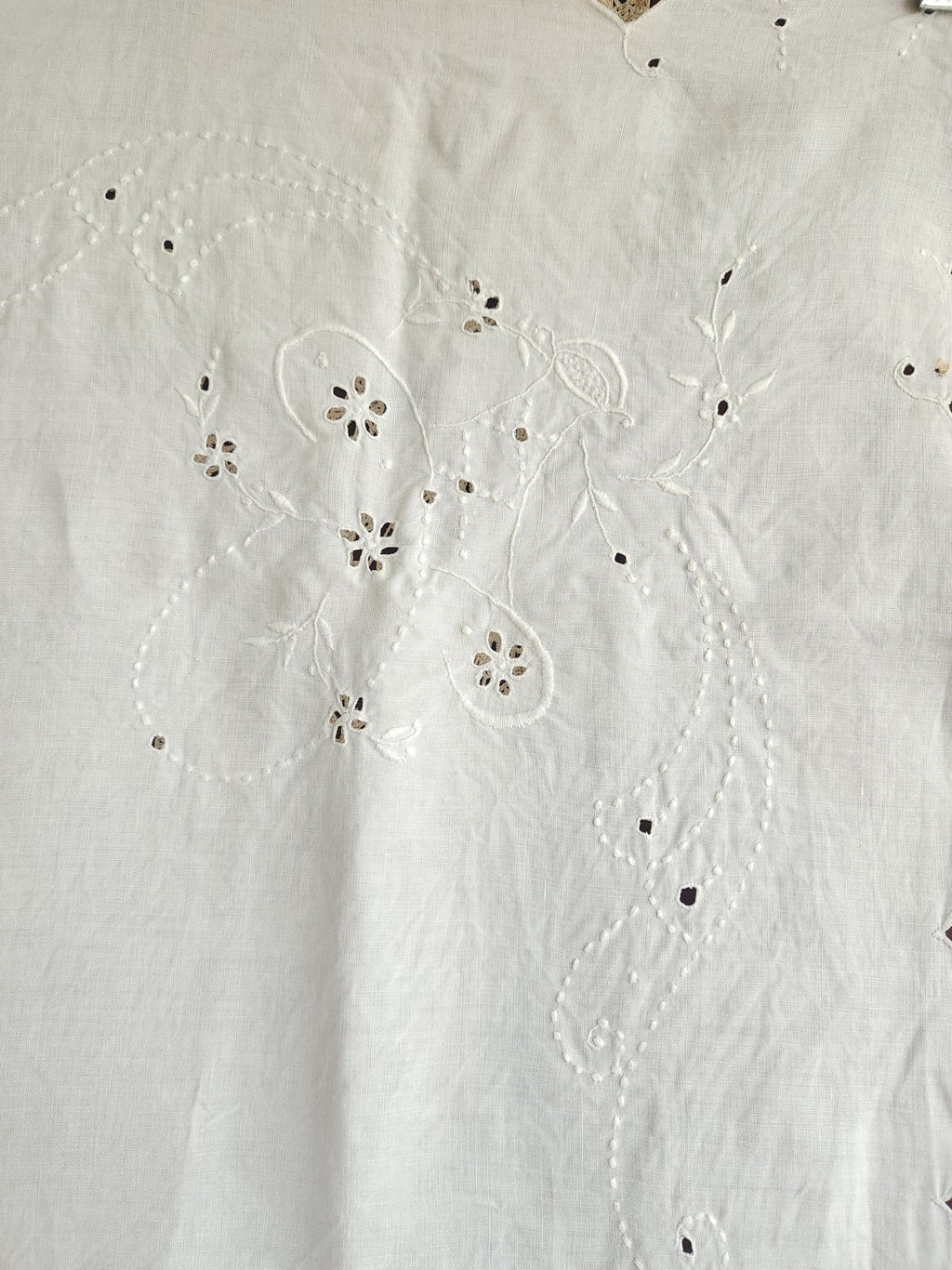Vintage 1910s Embroidered Linen Tablecloth with Broderie Anglaise