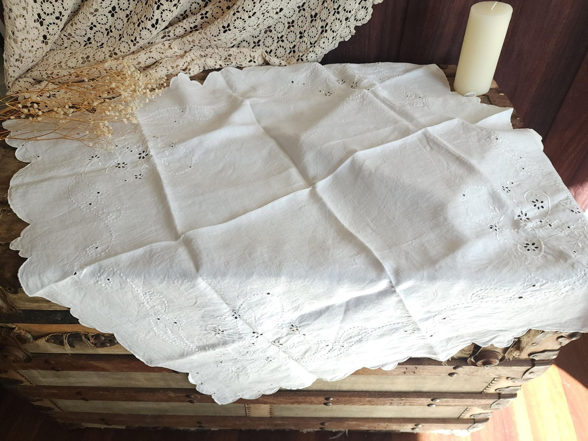 Vintage 1910s Embroidered Linen Tablecloth with Broderie Anglaise